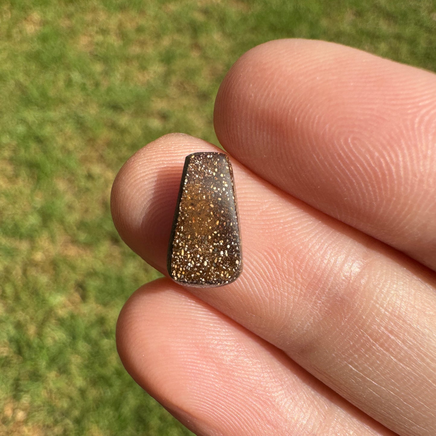 2.36 Ct rainbow boulder opal