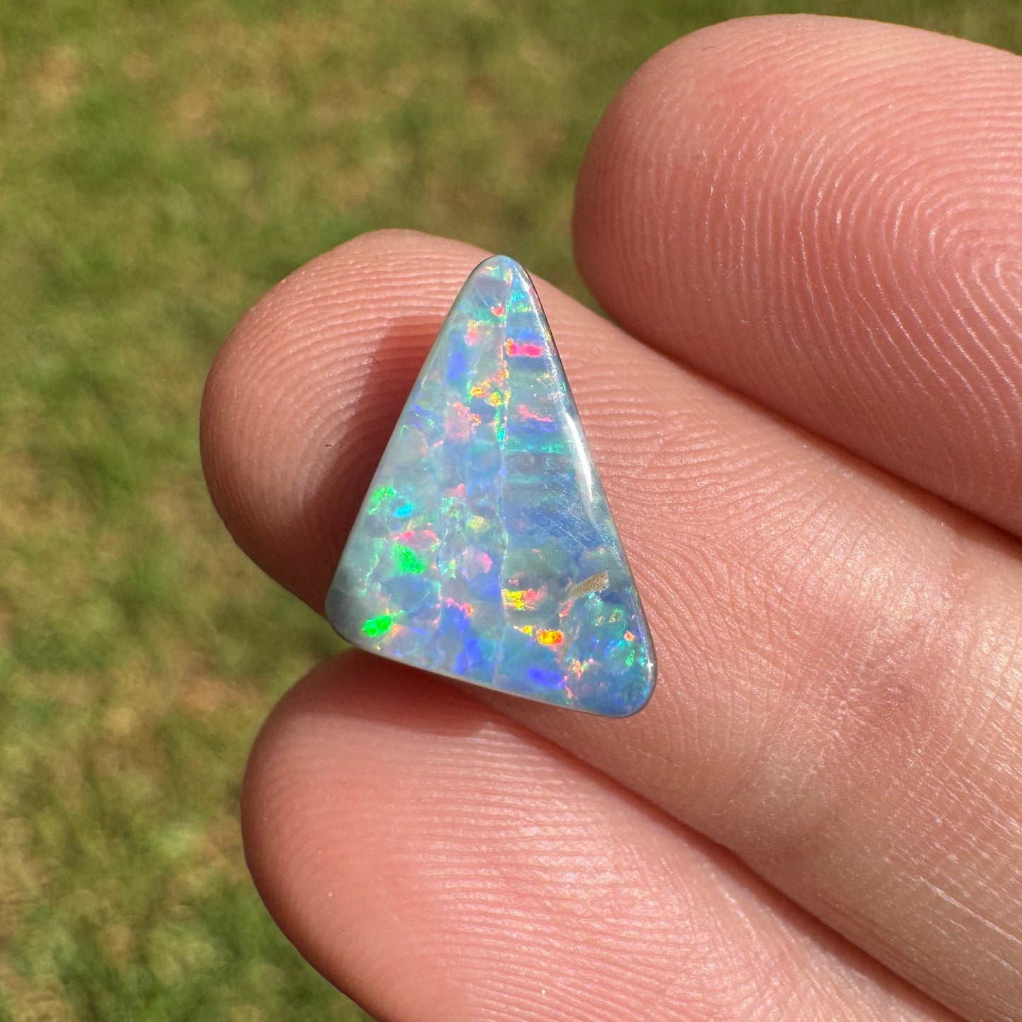 2.42 Ct rainbow boulder opal