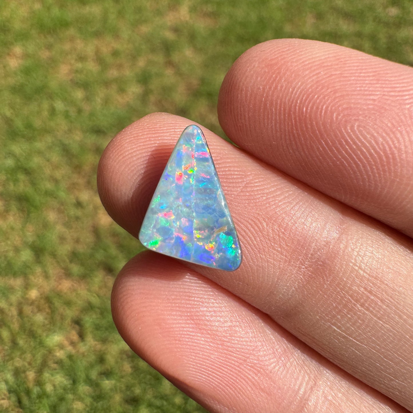 2.42 Ct rainbow boulder opal