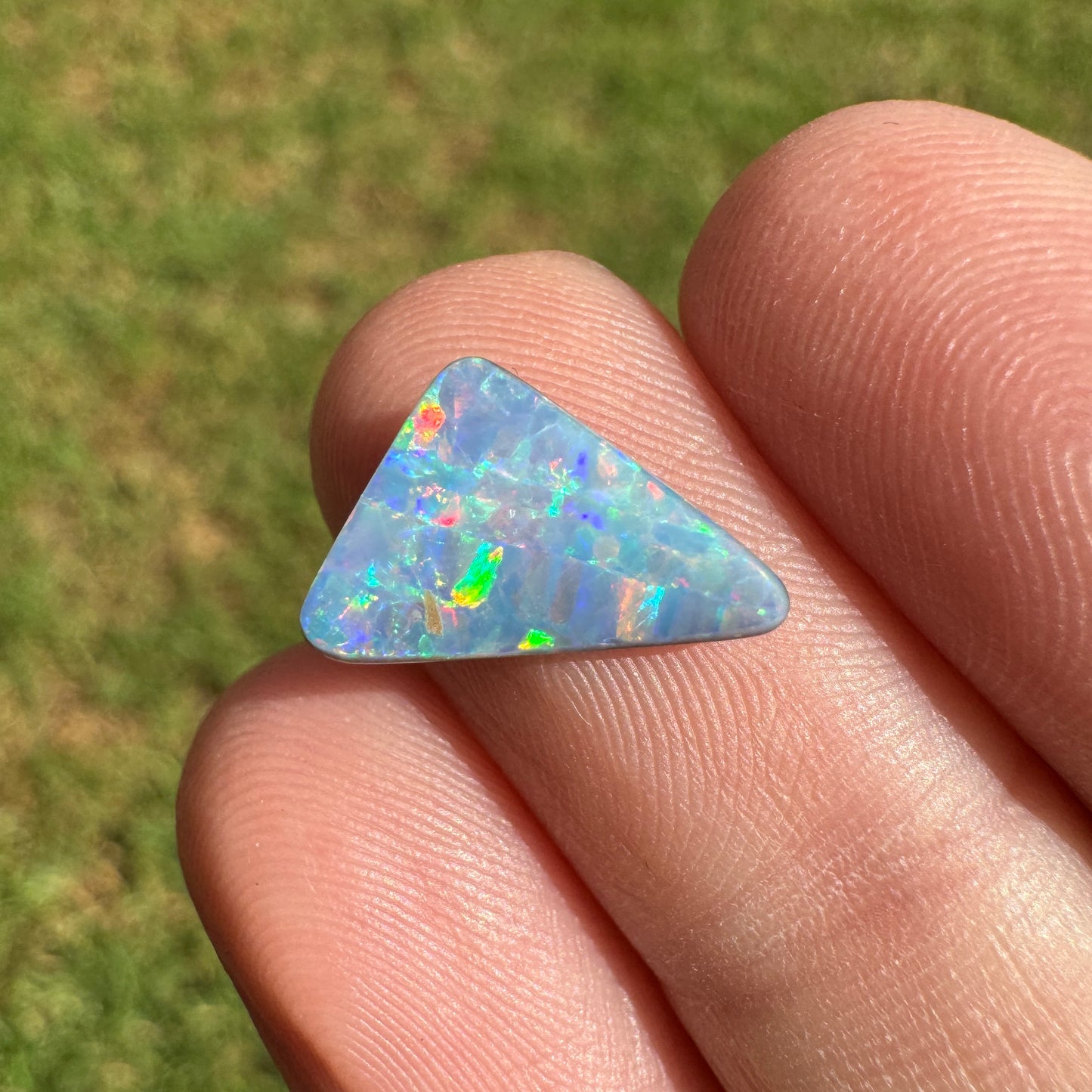 2.42 Ct rainbow boulder opal