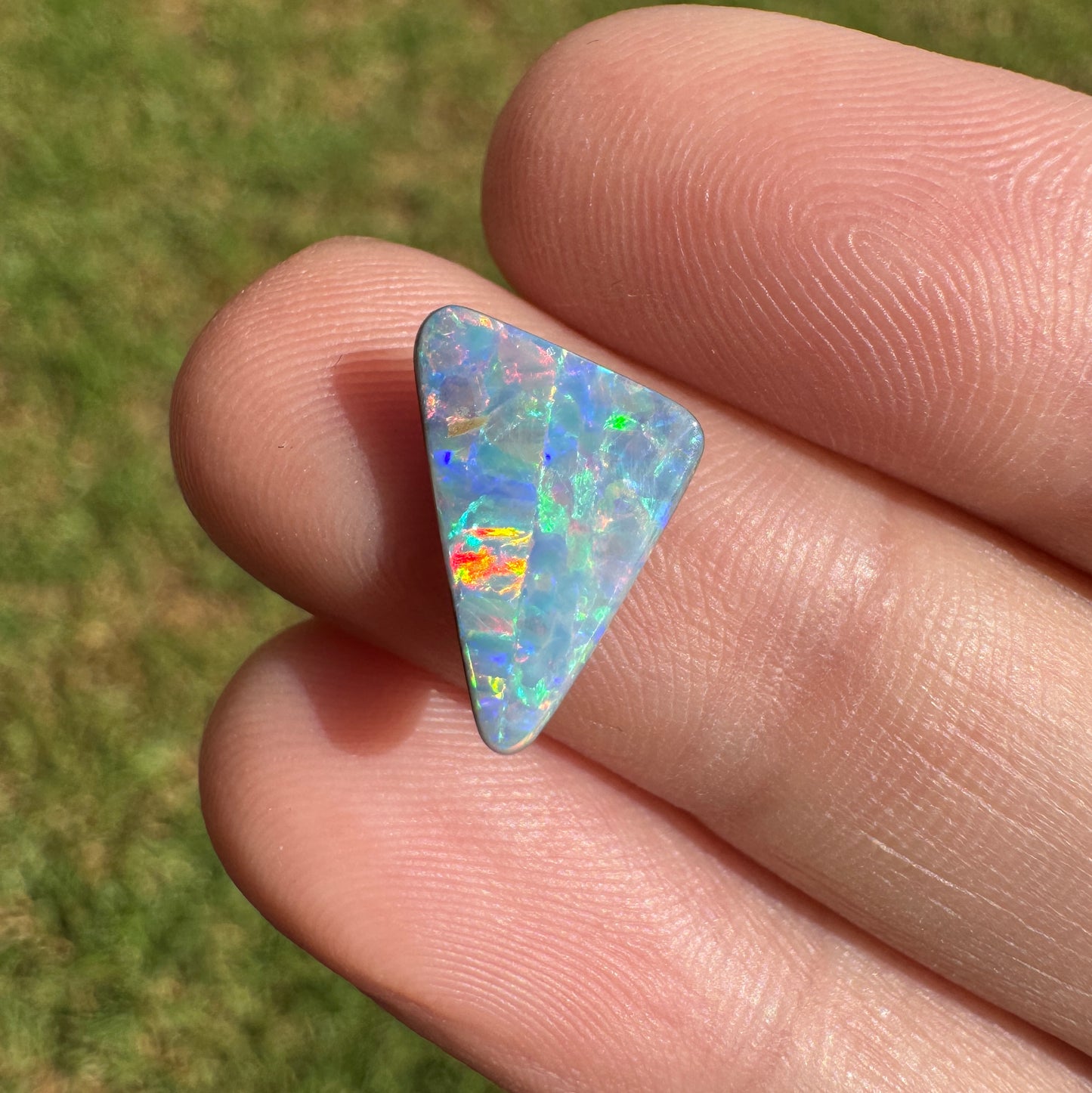 2.42 Ct rainbow boulder opal