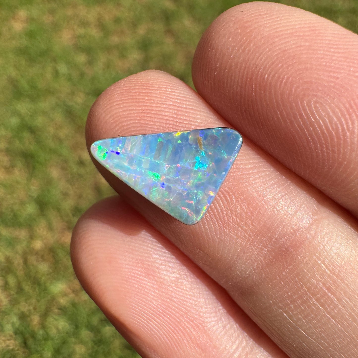 2.42 Ct rainbow boulder opal
