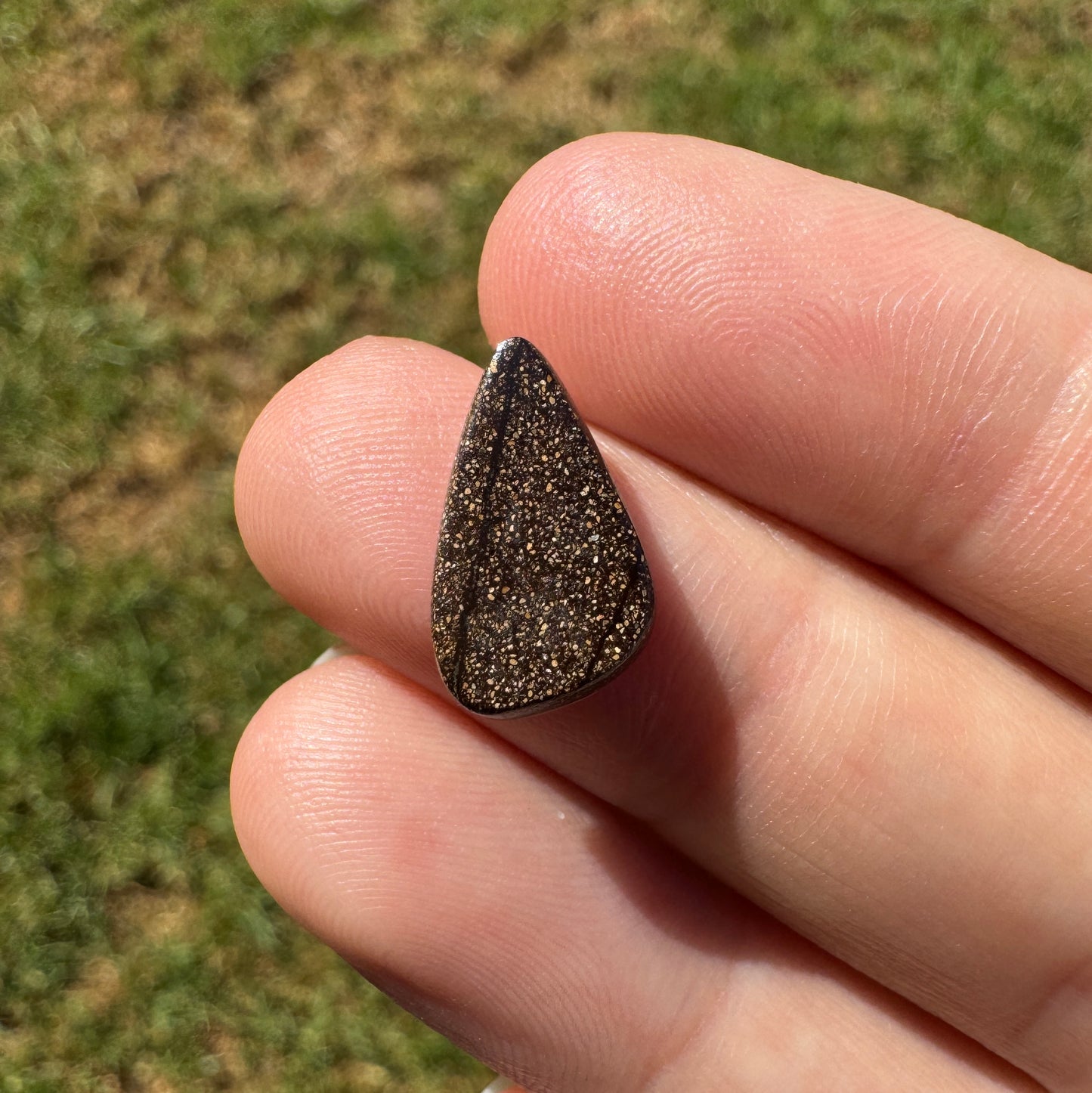 3.15 Ct small boulder opal