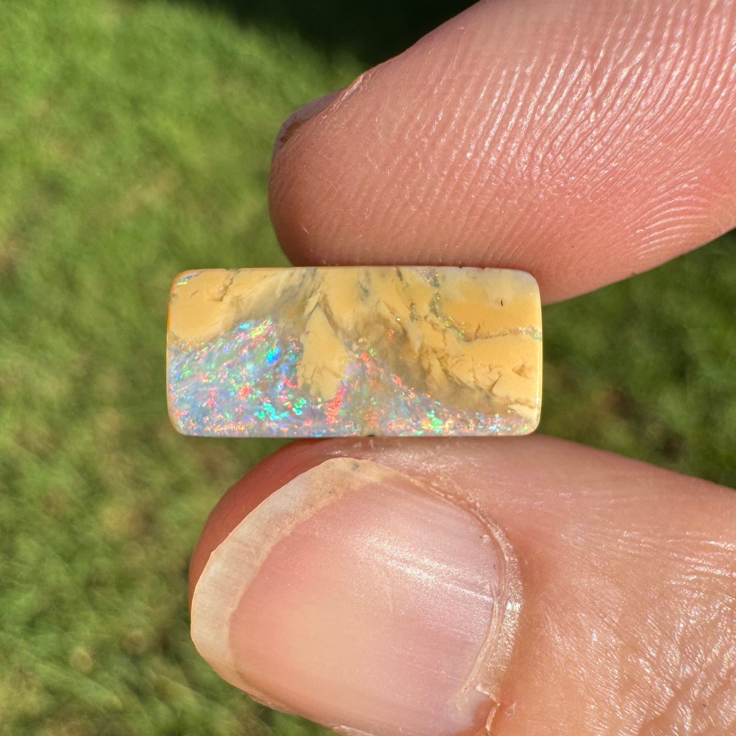 4.14 Ct small boulder opal - Broken River Mining
