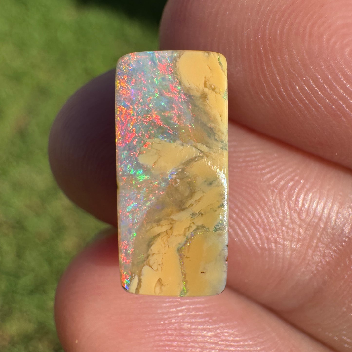 4.14 Ct small boulder opal - Broken River Mining