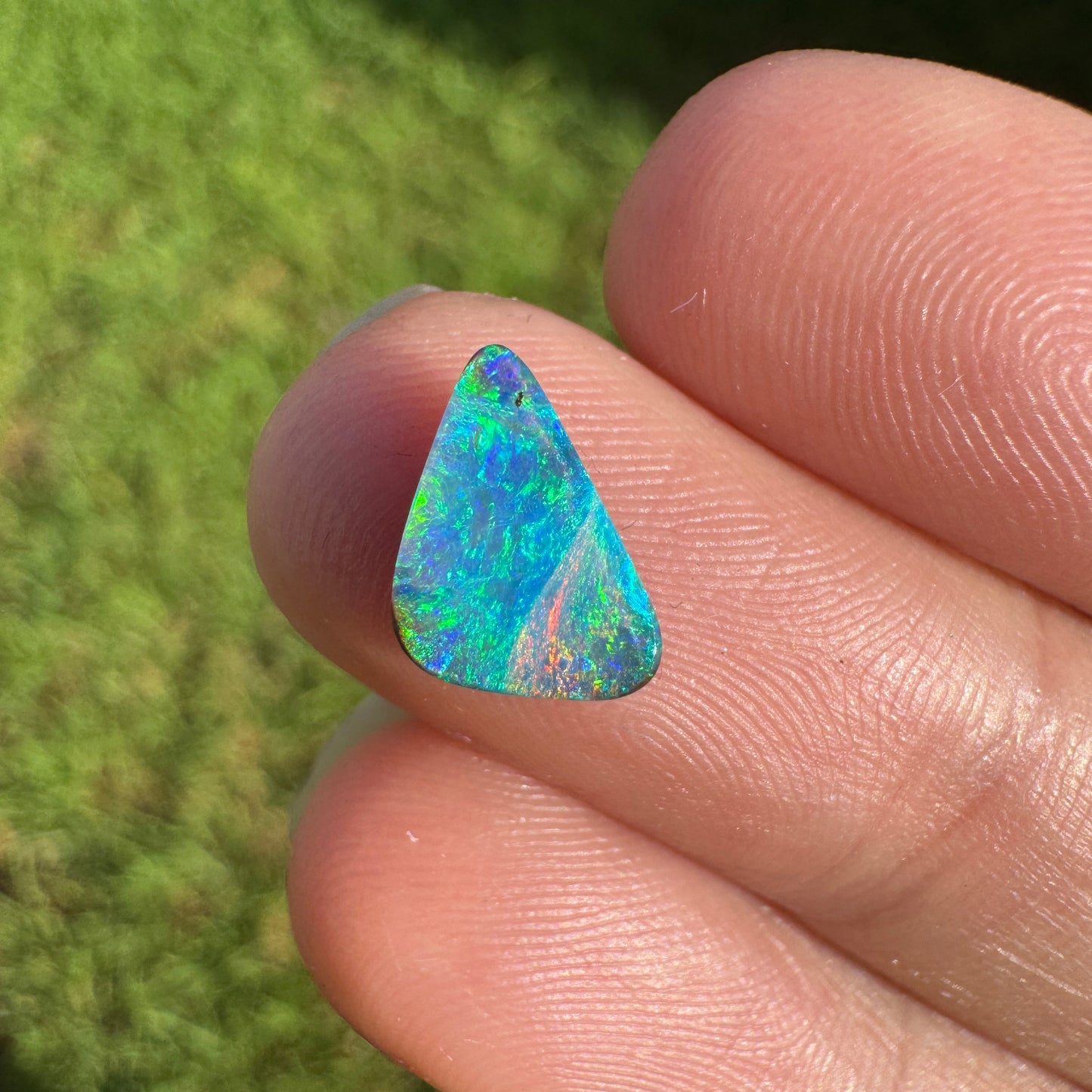 1.17 Ct bright green and pink boulder opal