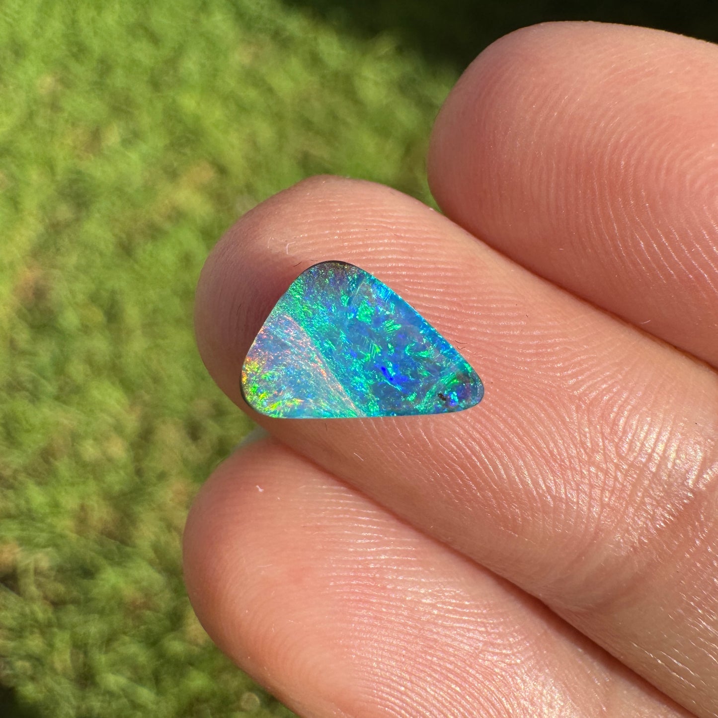 1.17 Ct bright green and pink boulder opal