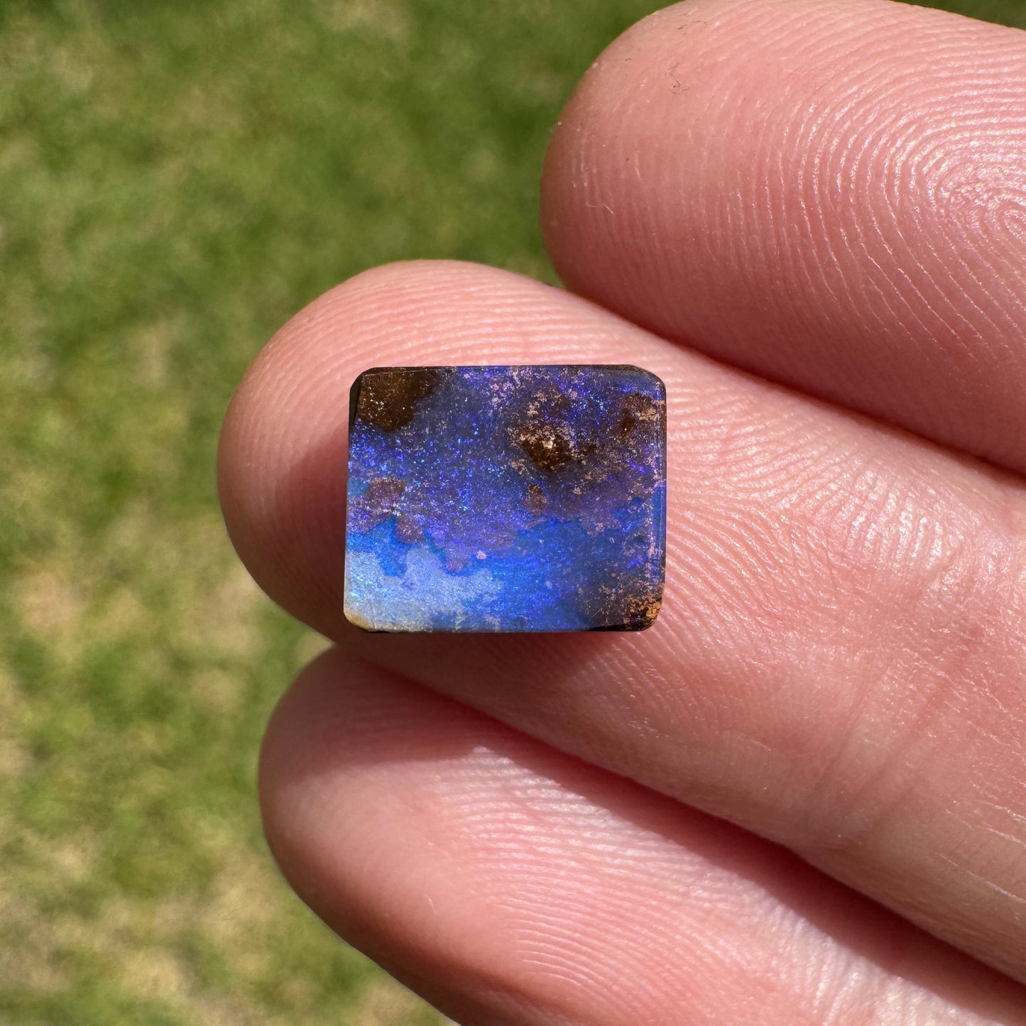 2.21 Ct small boulder opal - Broken River Mining