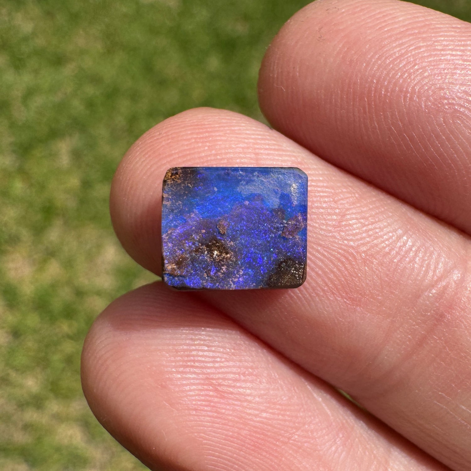 2.21 Ct small boulder opal - Broken River Mining