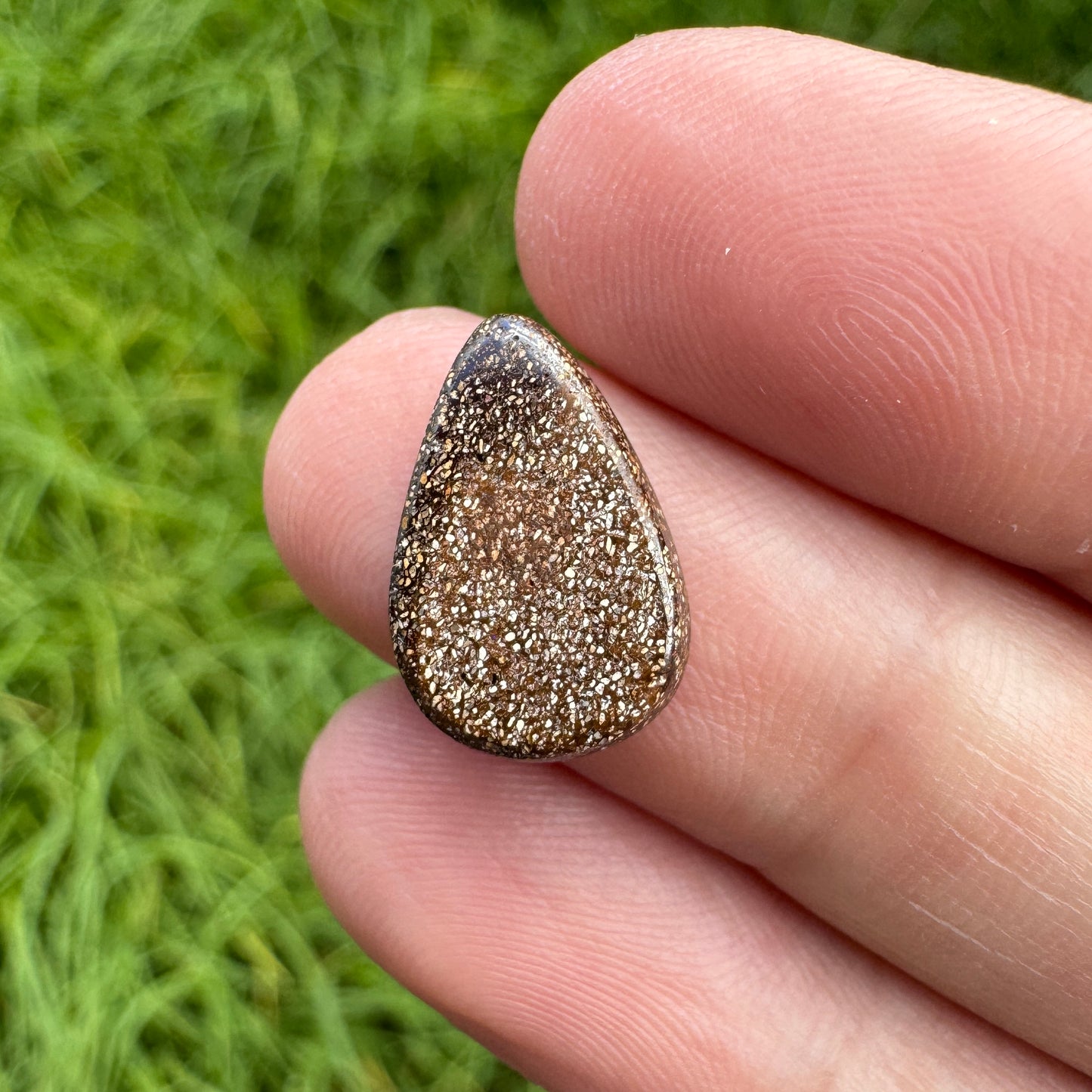 3.24 Ct small boulder opal