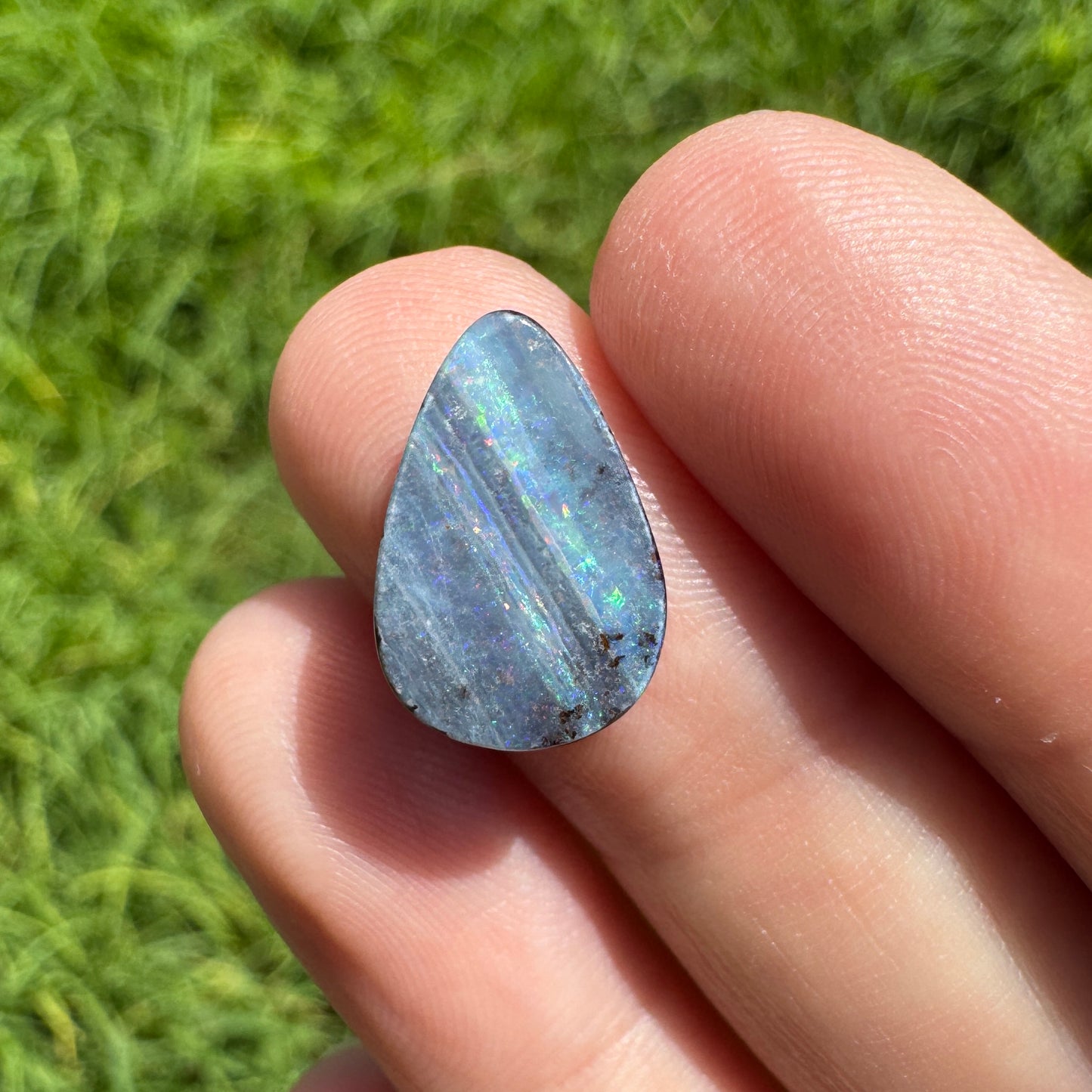3.24 Ct small boulder opal