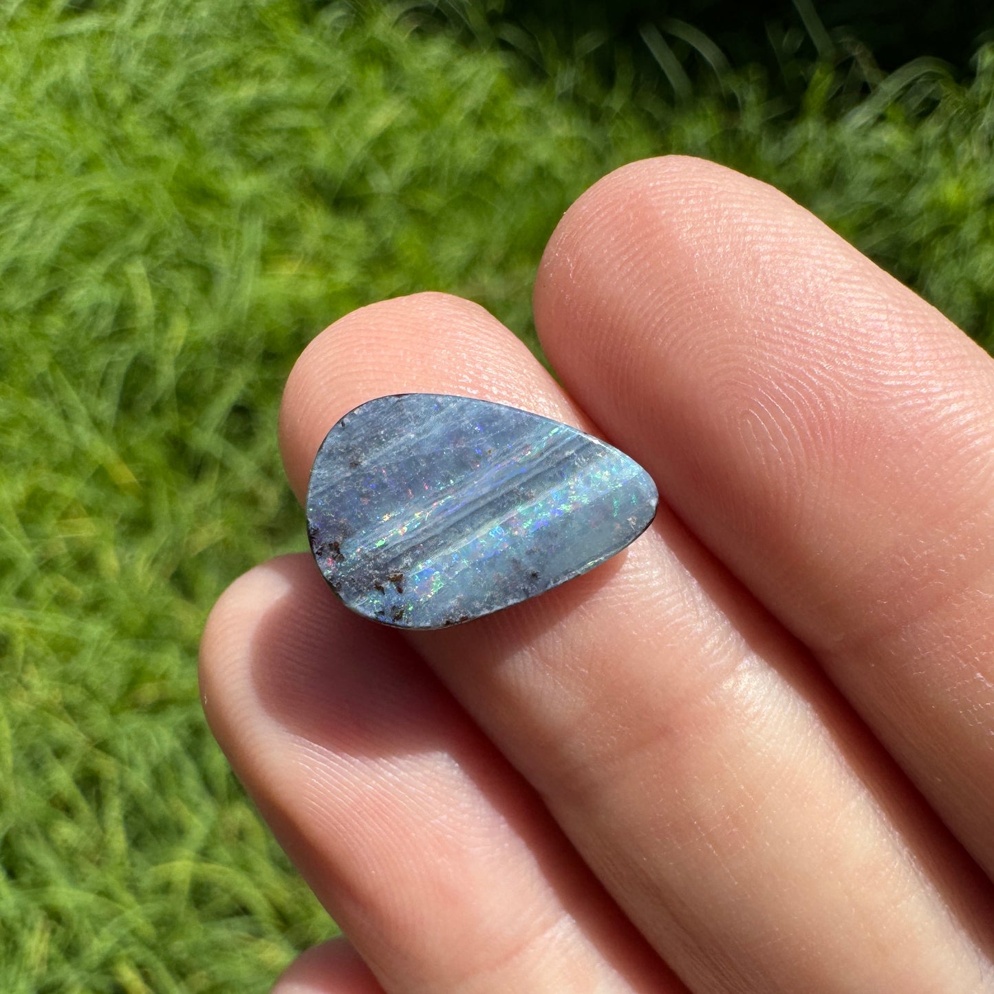 3.24 Ct small boulder opal