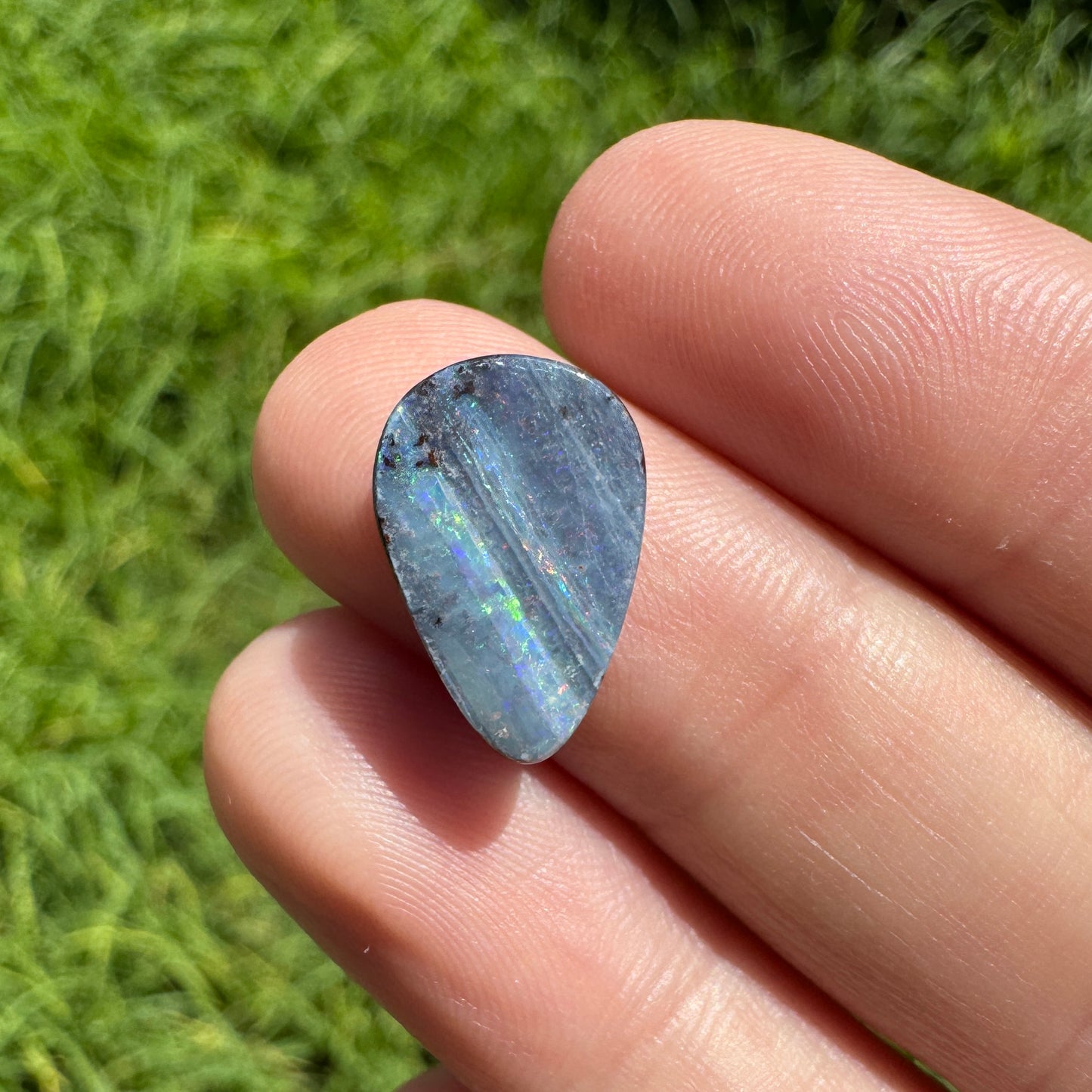 3.24 Ct small boulder opal