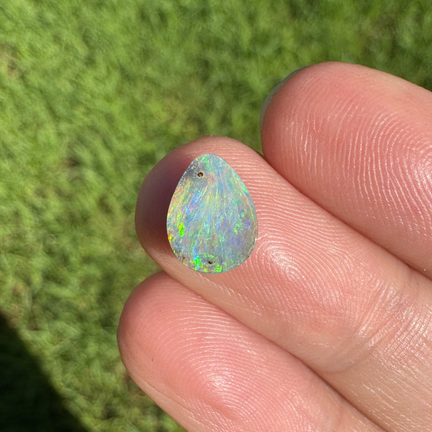 1.22 Ct small boulder opal