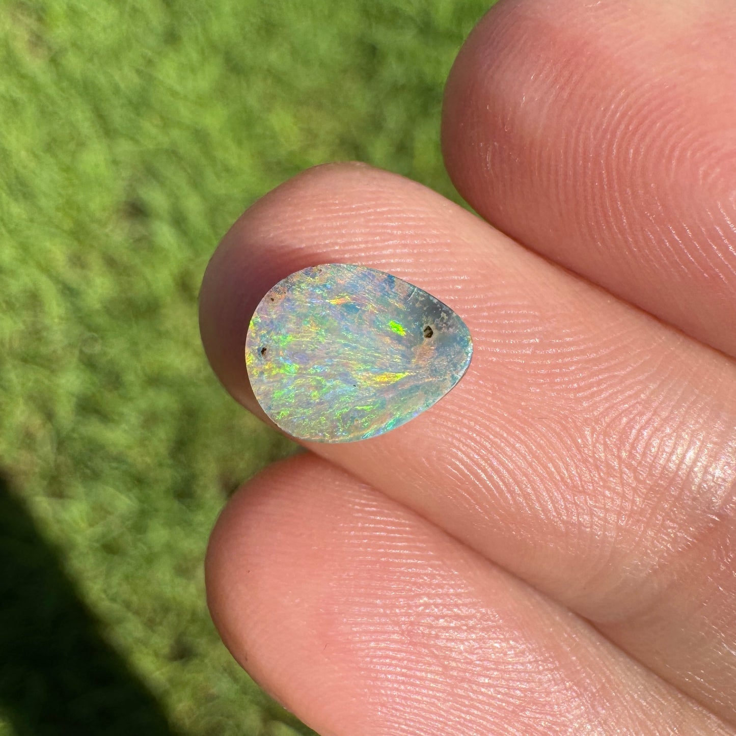1.22 Ct small boulder opal
