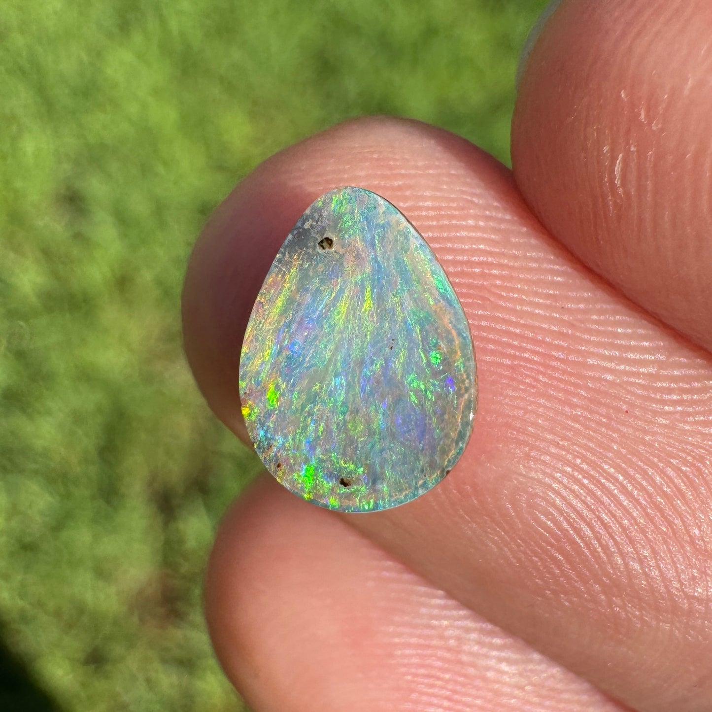 1.22 Ct small boulder opal