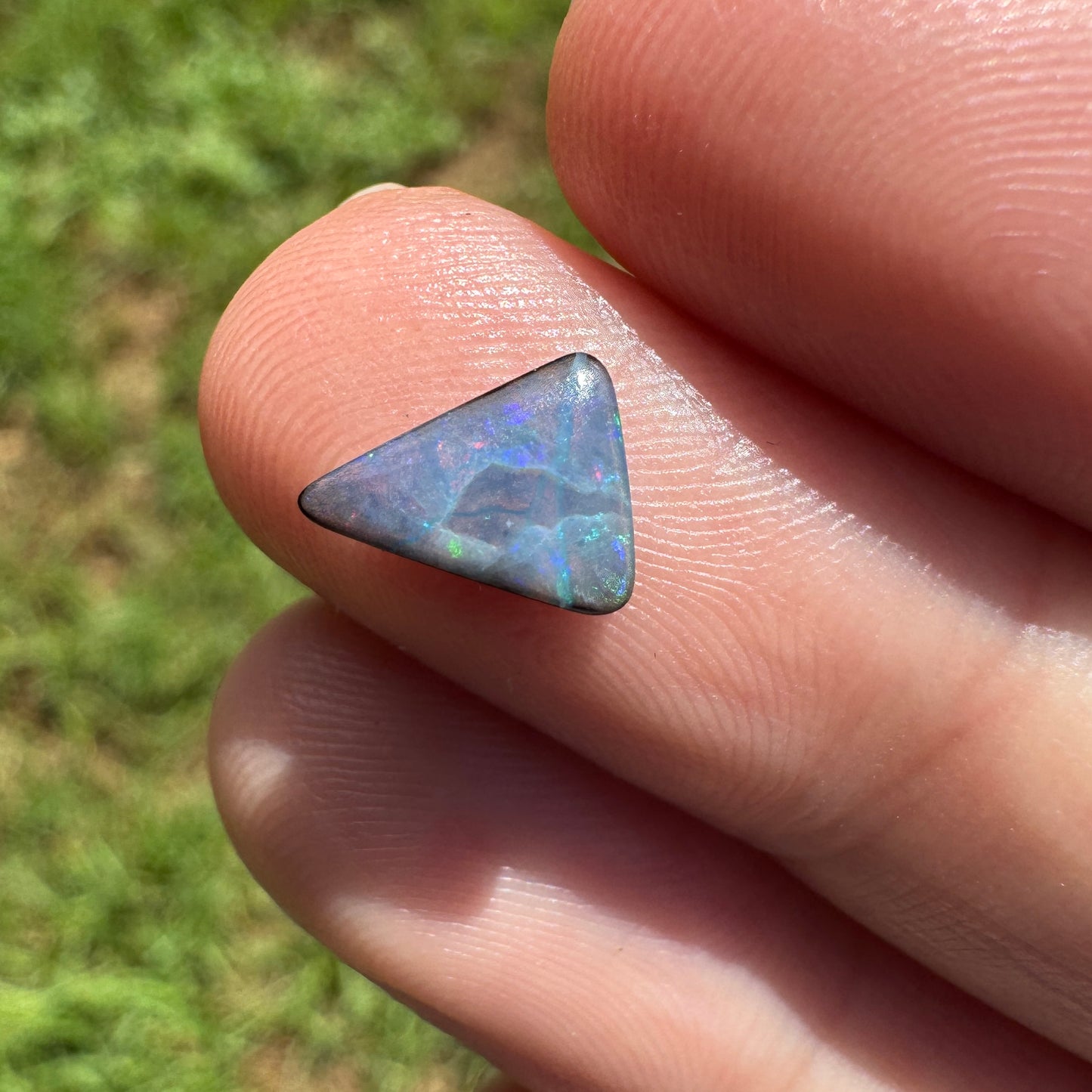1.14 Ct extra small boulder opal