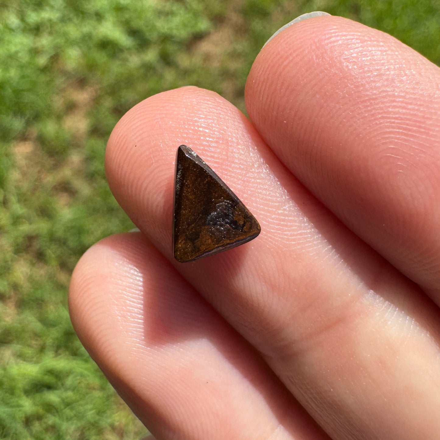 1.14 Ct extra small boulder opal