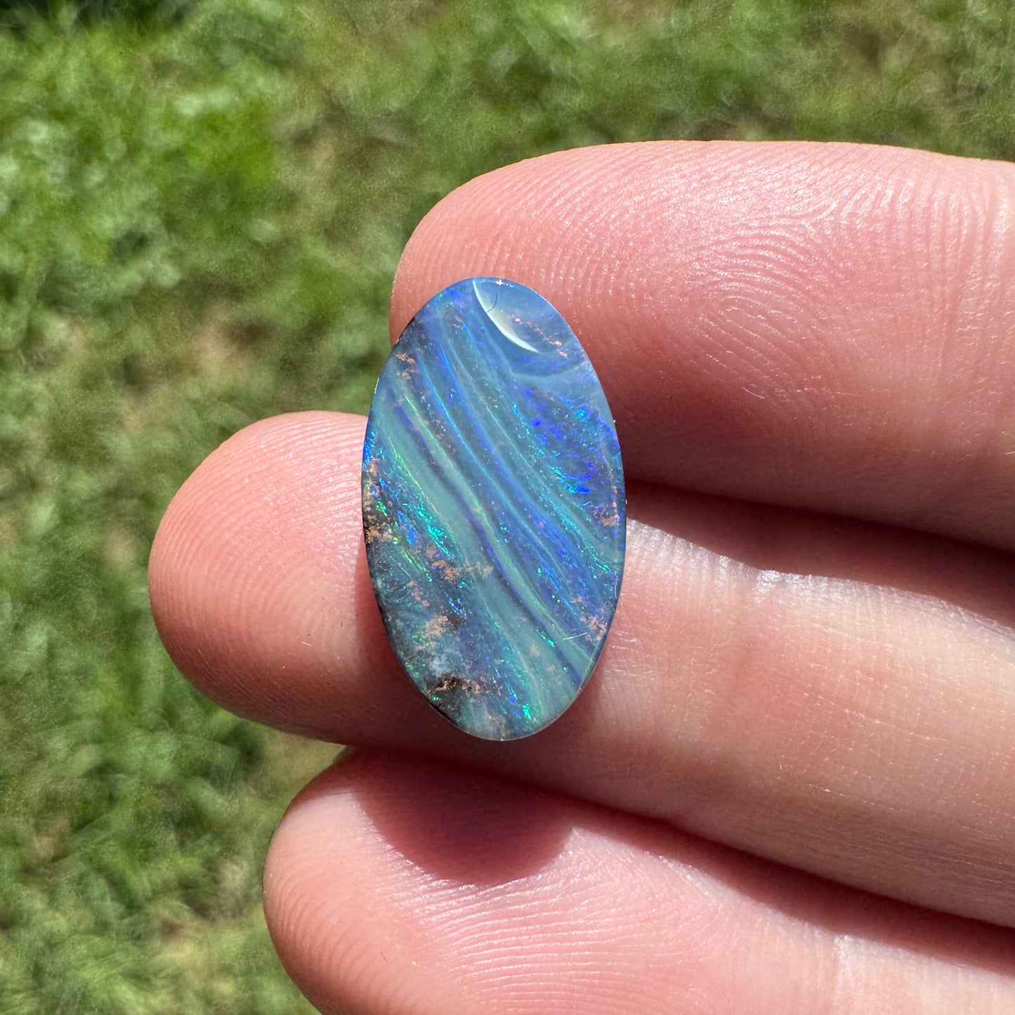 4.47 Ct striped oval boulder opal