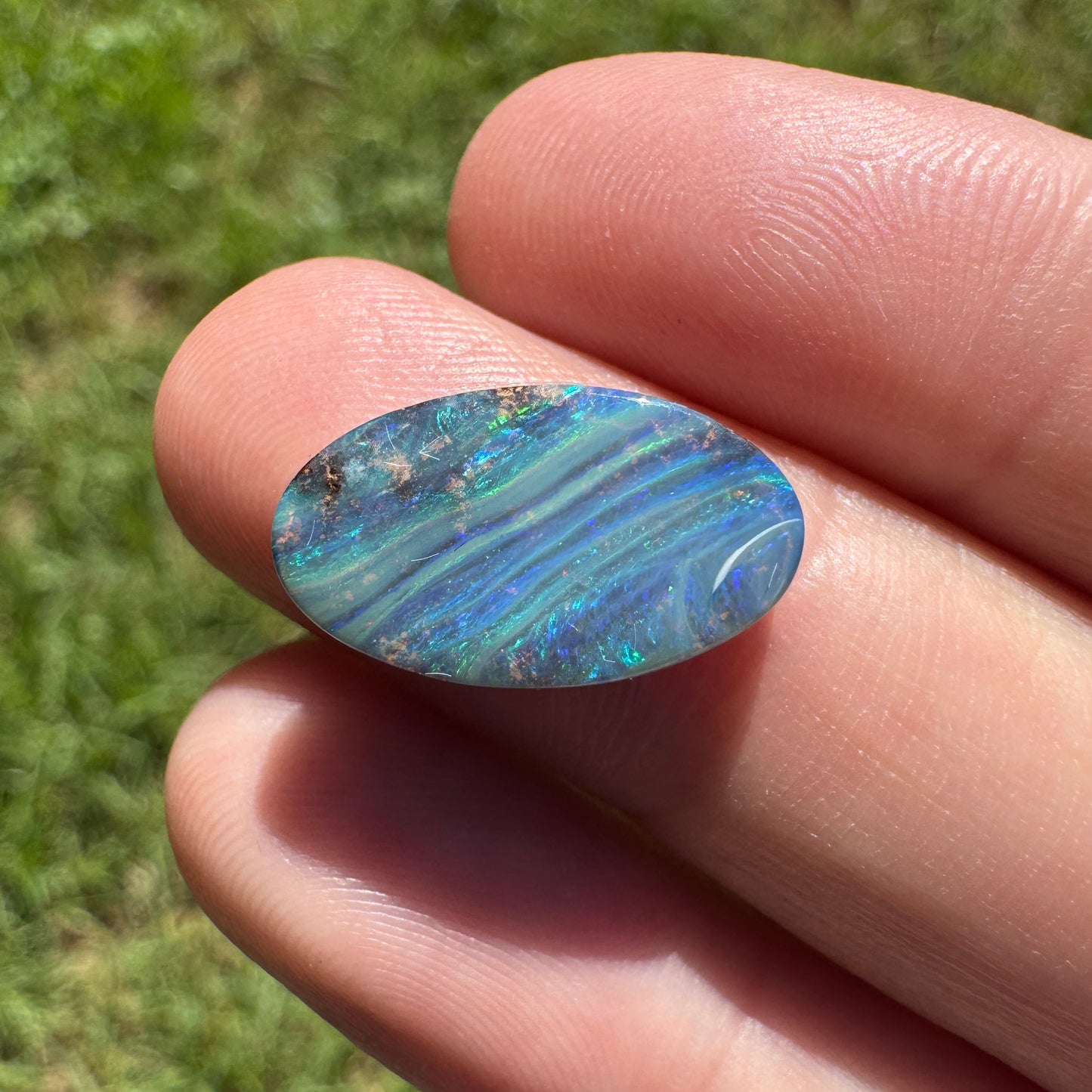 4.47 Ct striped oval boulder opal