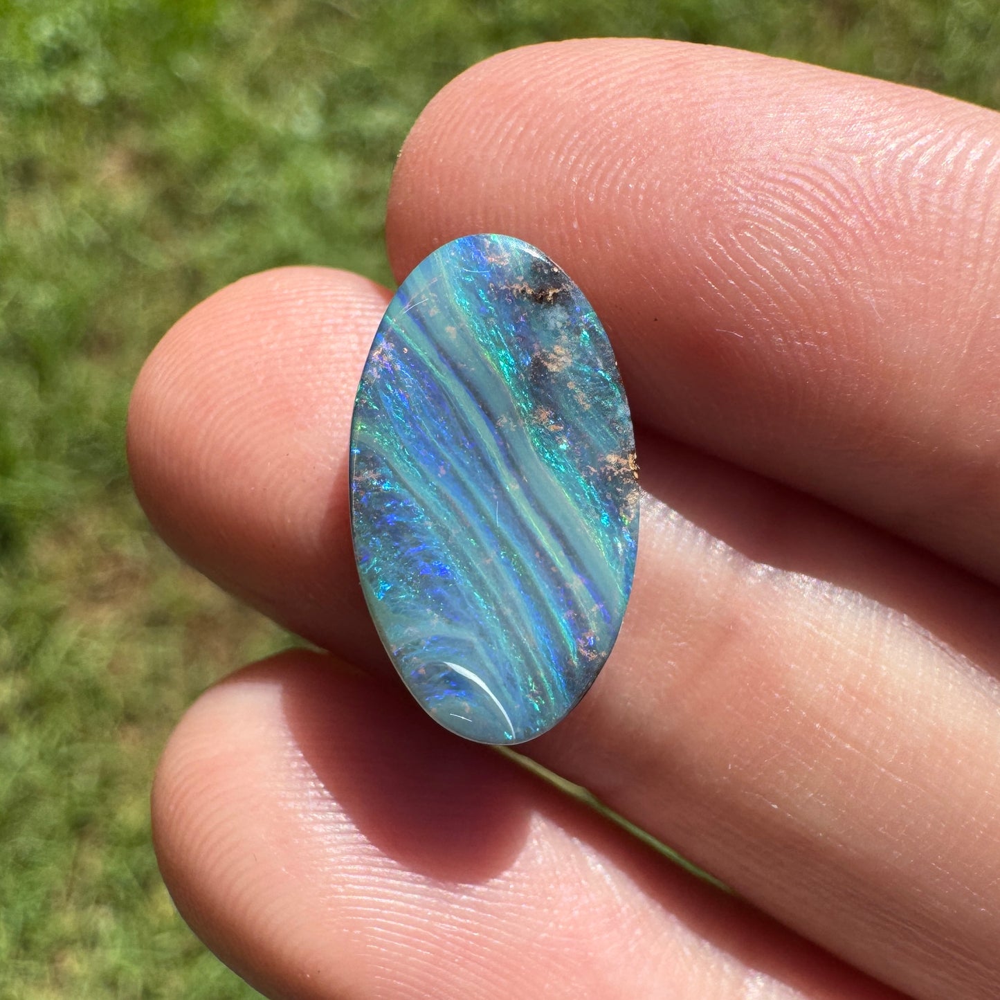 4.47 Ct striped oval boulder opal