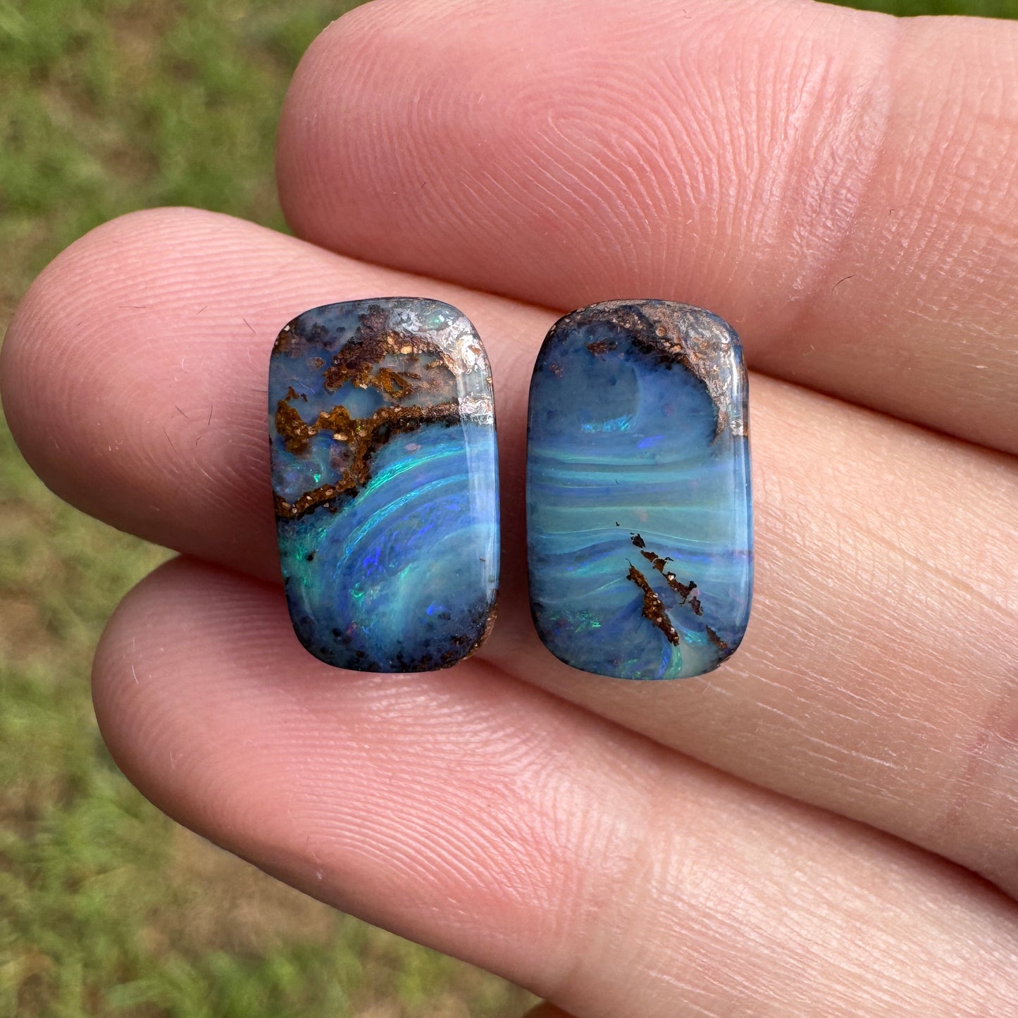 5.93 Ct boulder opal pair