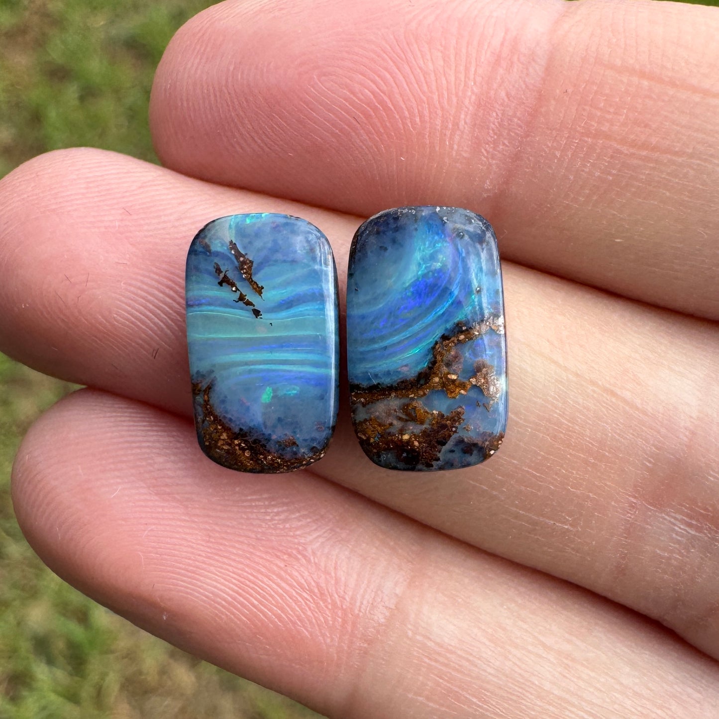 5.93 Ct boulder opal pair