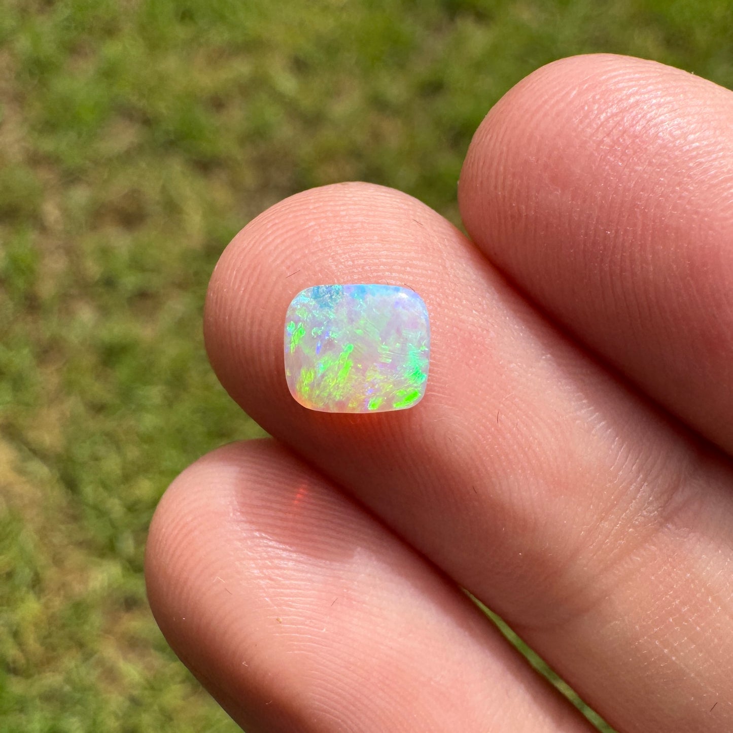 0.62 Ct extra small gem crystal opal