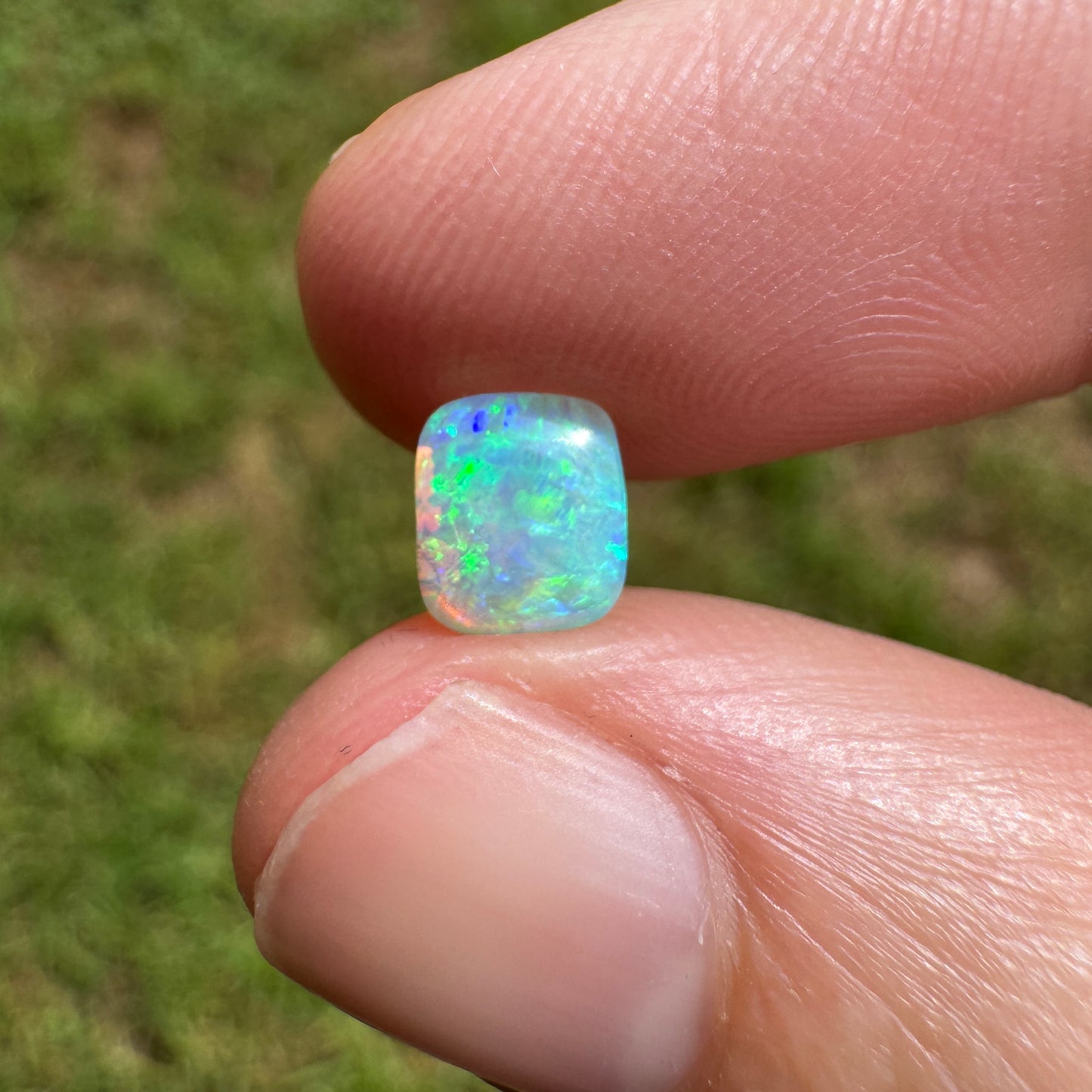 0.62 Ct extra small gem crystal opal
