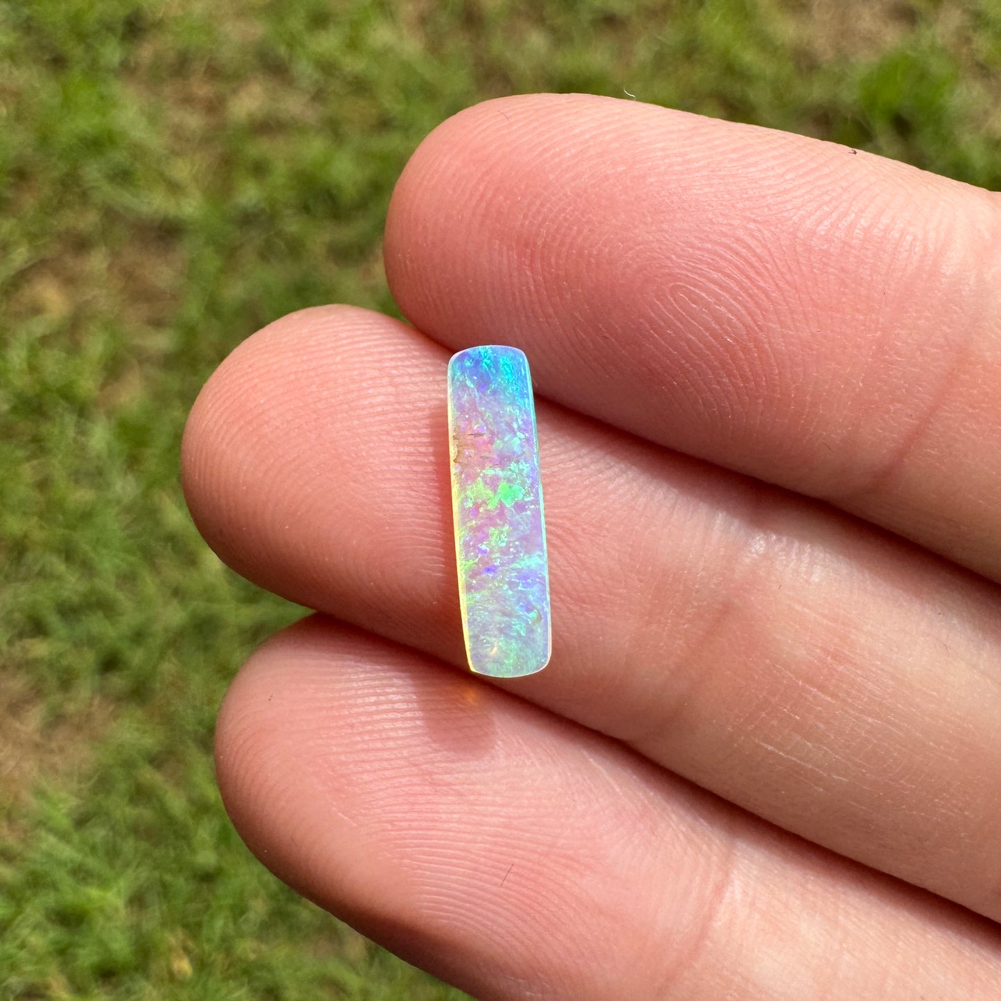 0.67 Ct small gem crystal opal