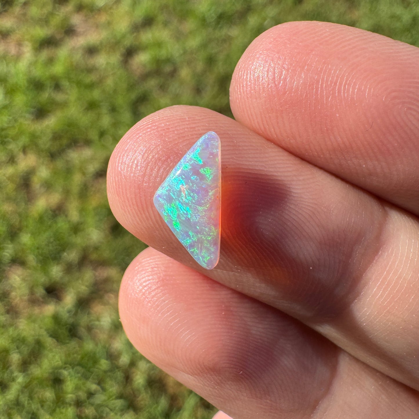 0.49 Ct extra small gem crystal opal