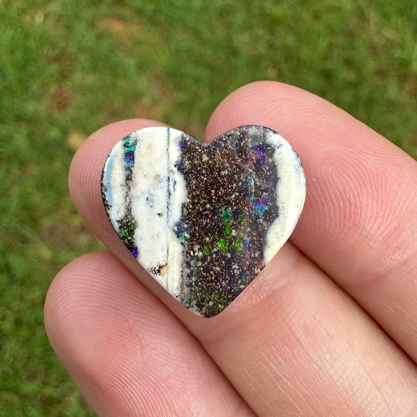 8.99 Ct heart boulder opal