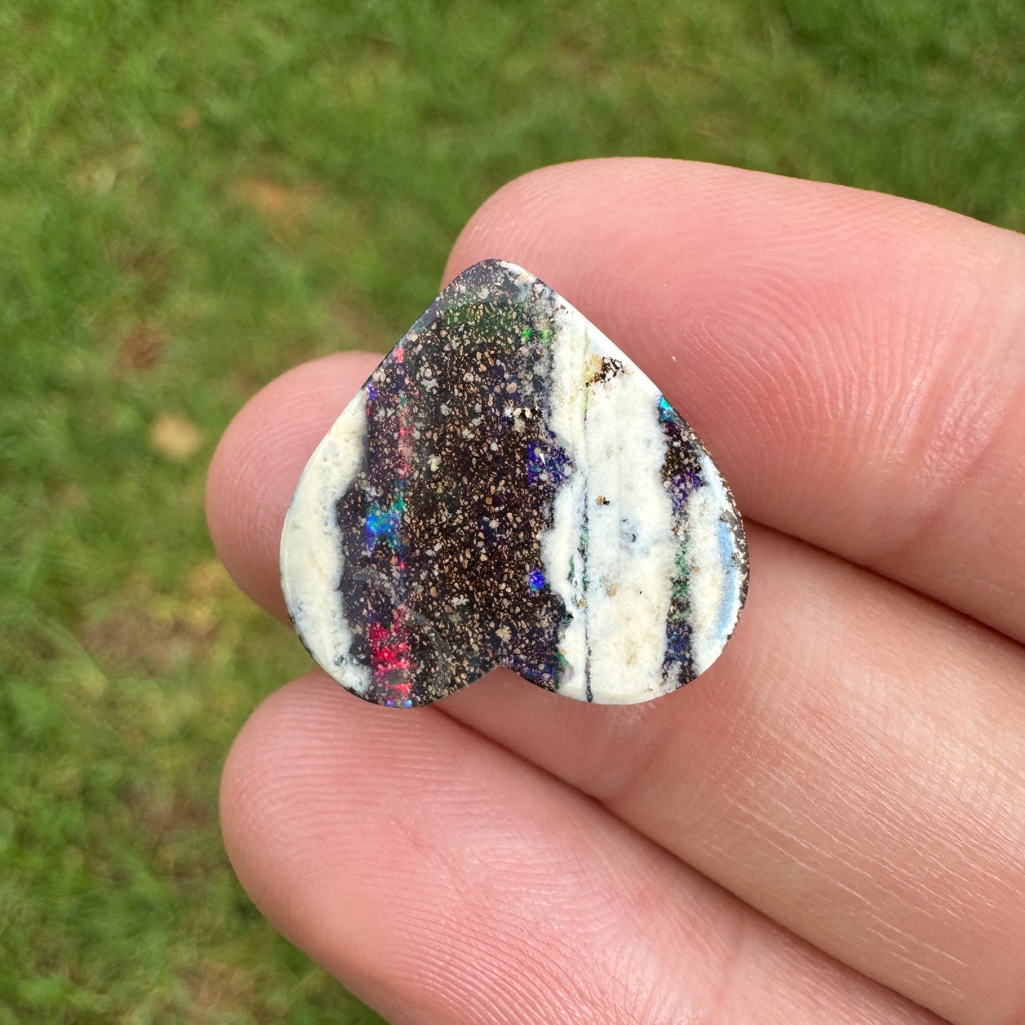 8.99 Ct heart boulder opal