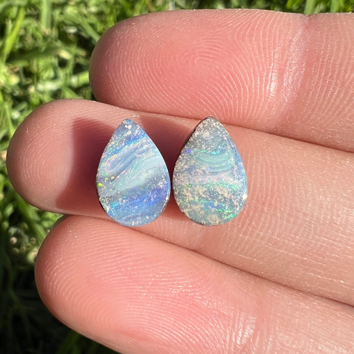 3.85 Ct boulder opal pair