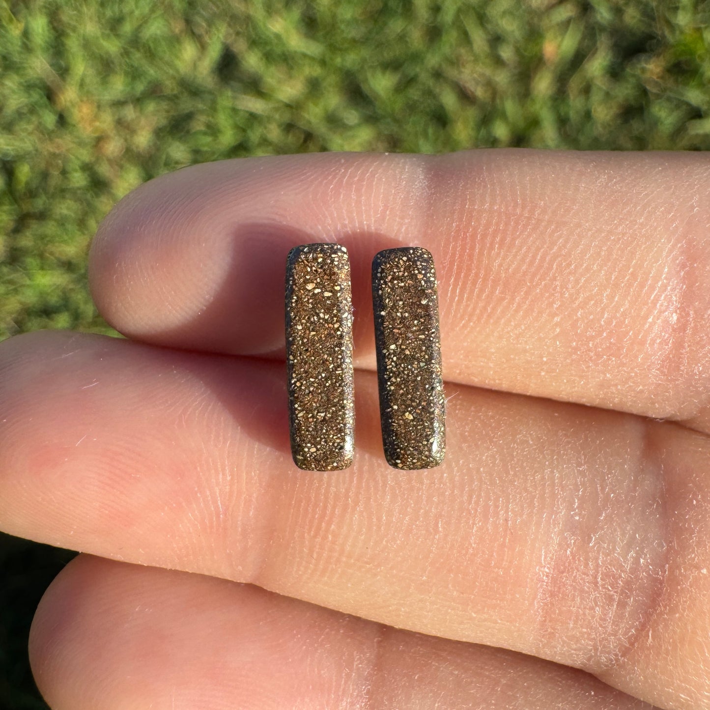 2.40 Ct small boulder opal pair