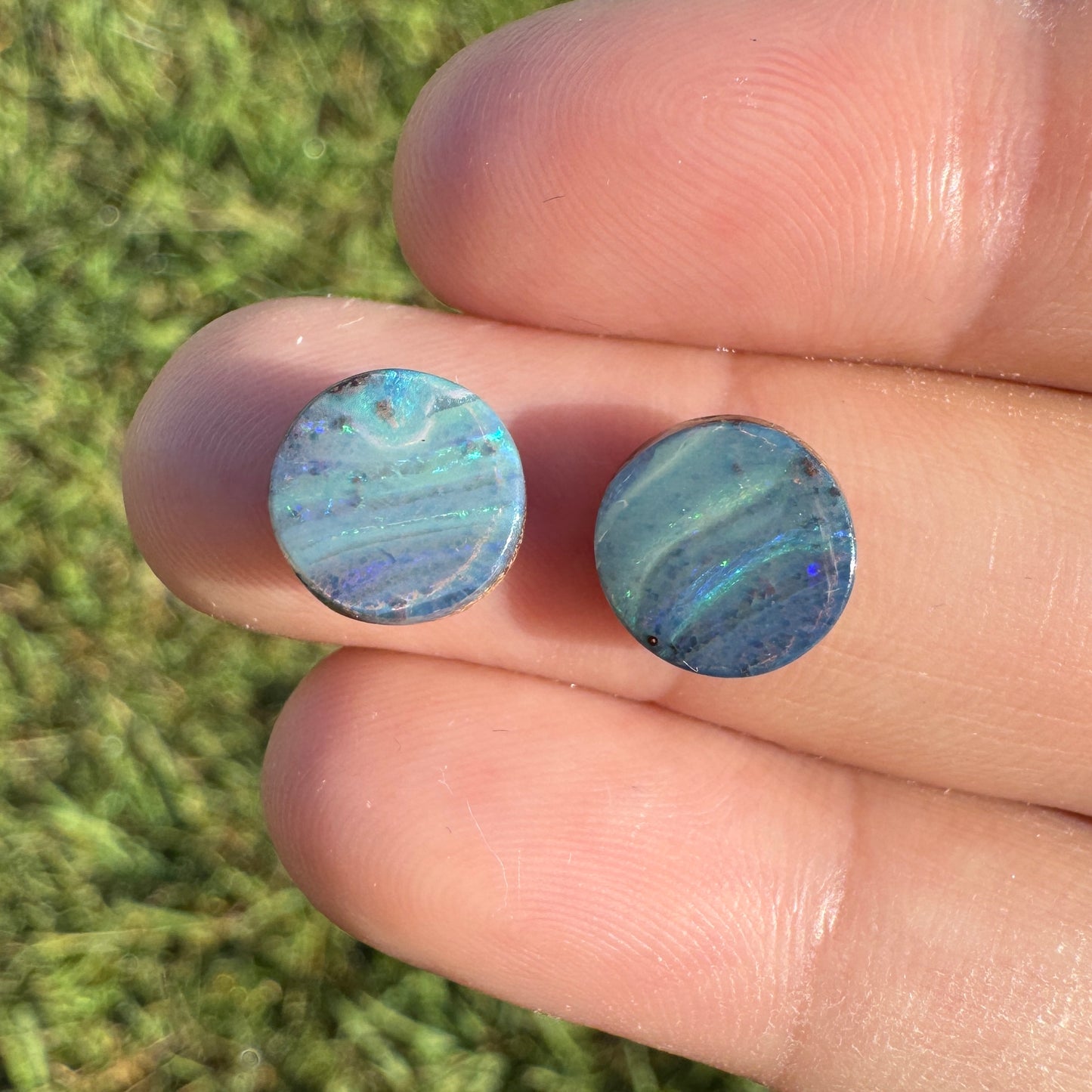 4.54 Ct circle boulder opal pair
