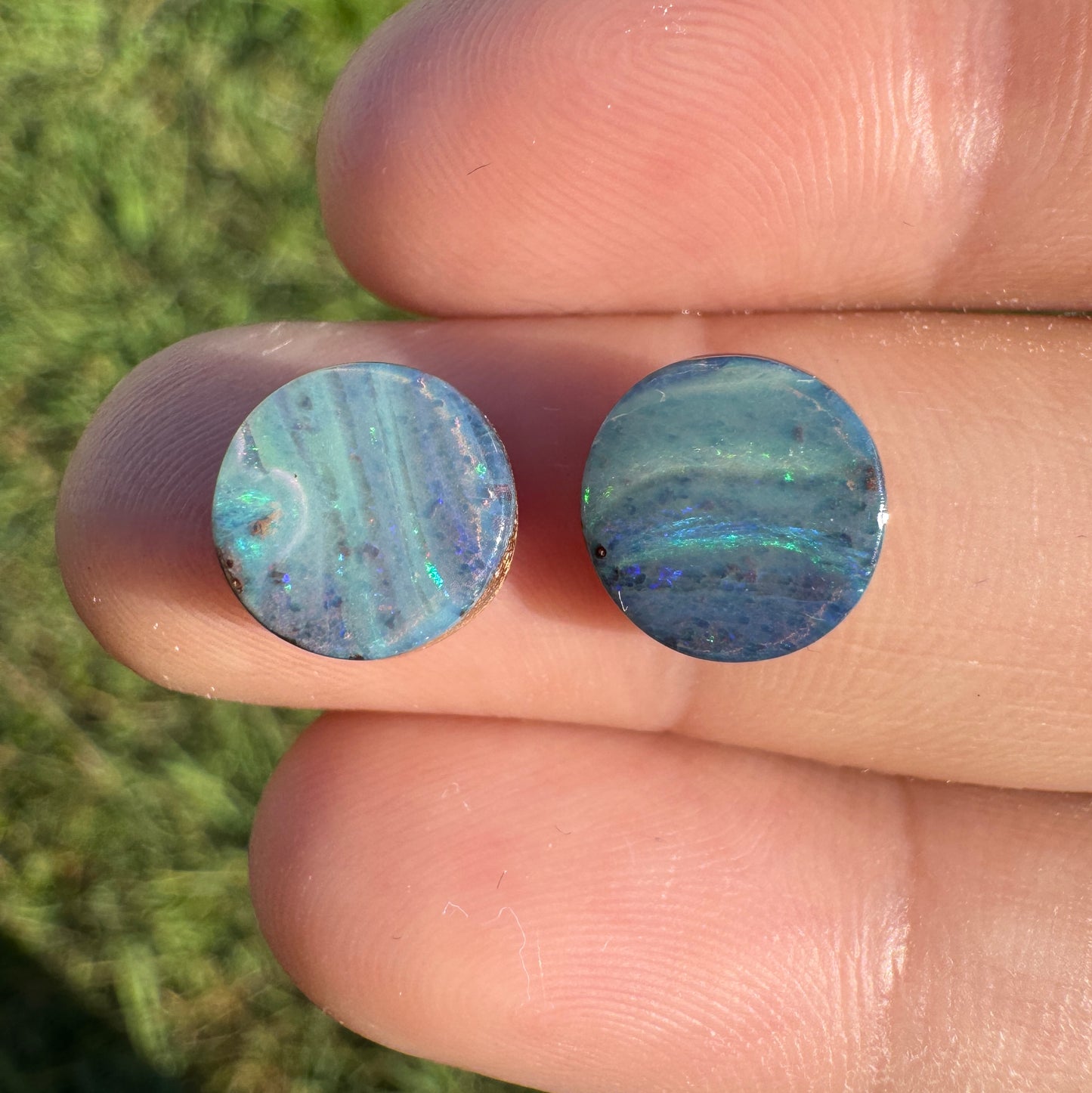 4.54 Ct circle boulder opal pair