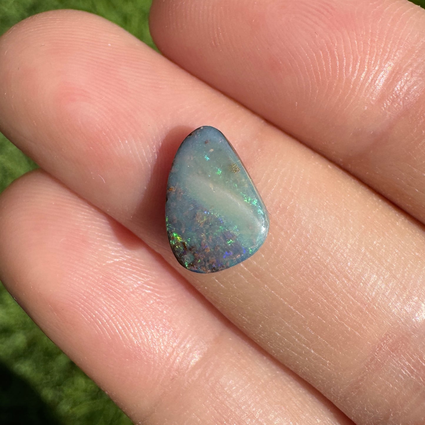 3.54 Ct small boulder opal pair
