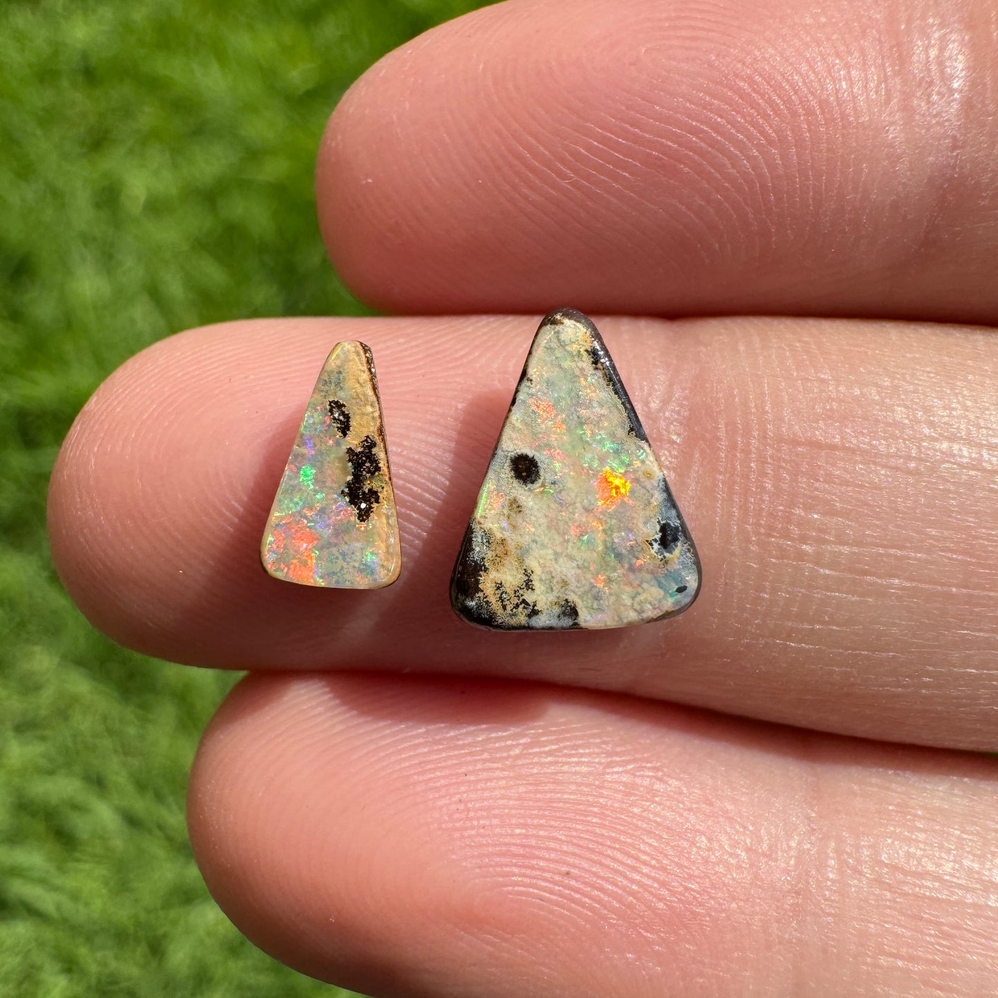 2.65 Ct two piece boulder opal set