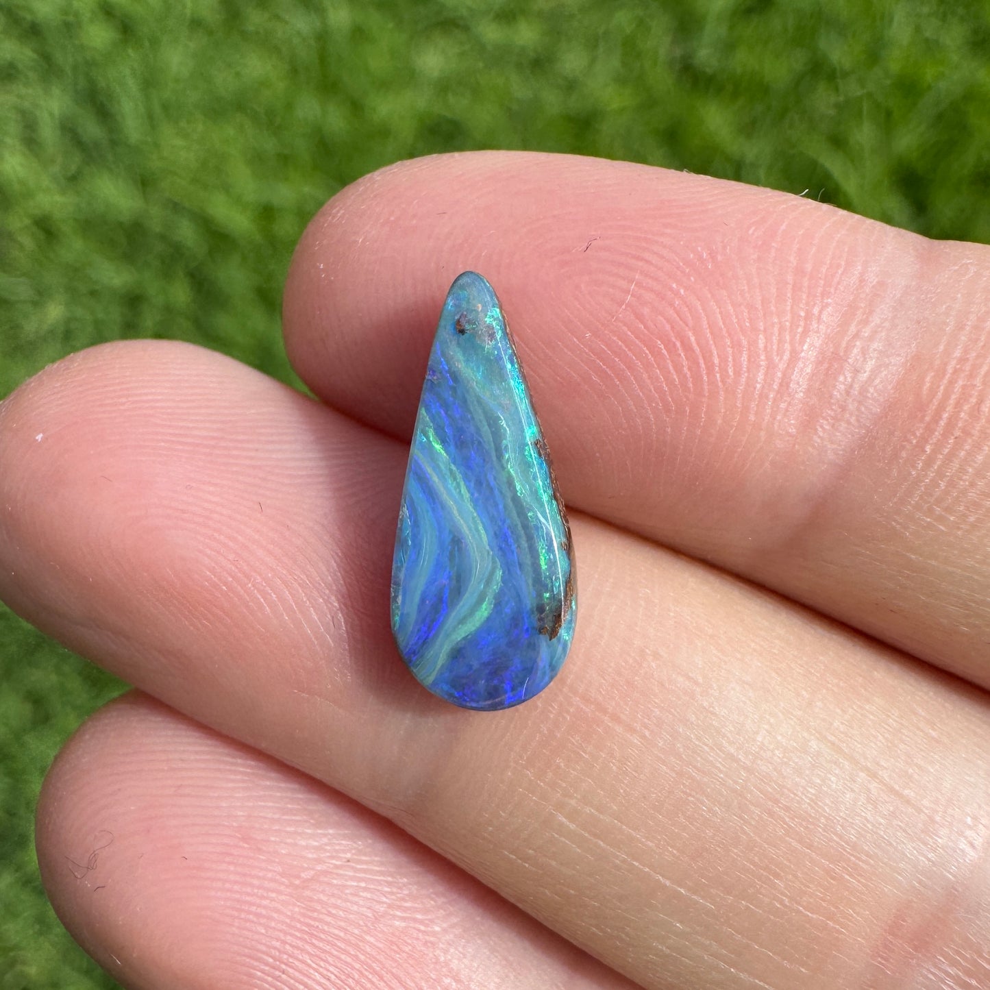 4.70 Ct teardrop boulder opal pair