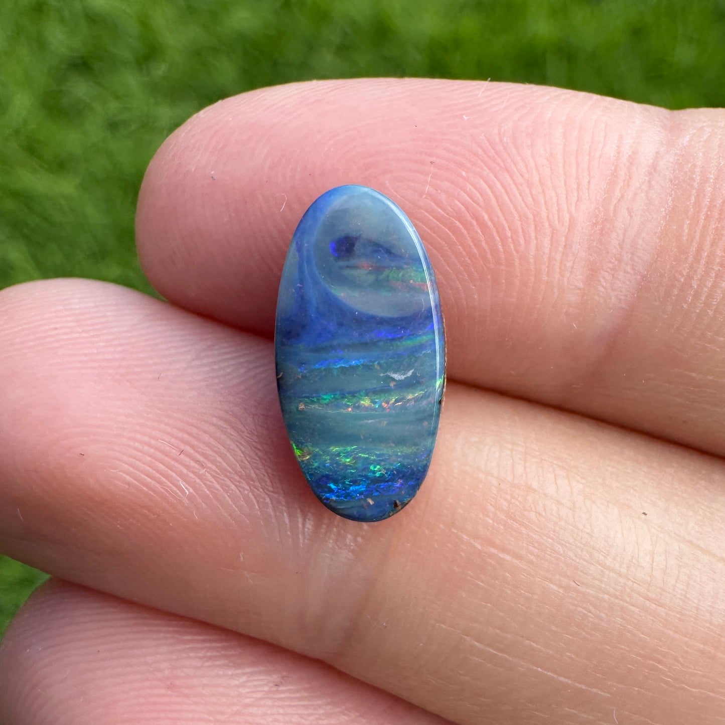 4.58 Ct oval boulder opal pair