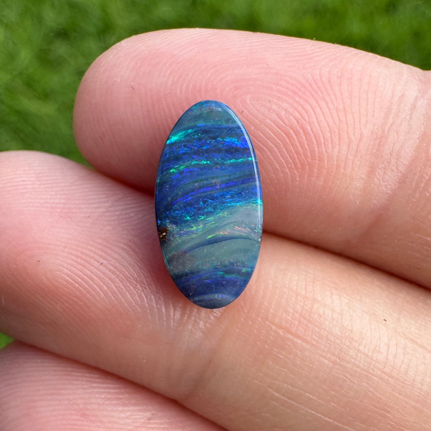 4.58 Ct oval boulder opal pair