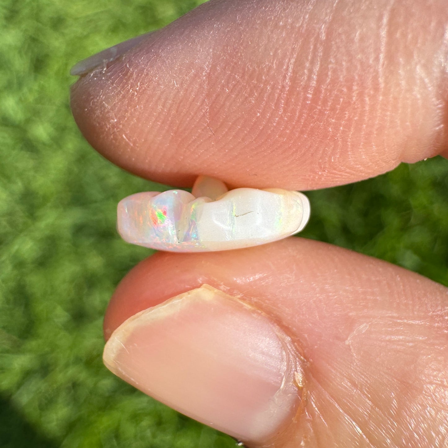 3.20 Ct carved flower opal 🌸