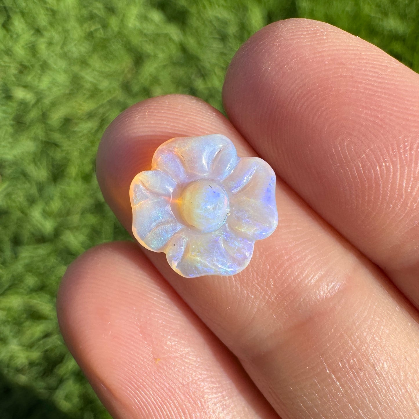2.14 Ct carved flower opal 🌸