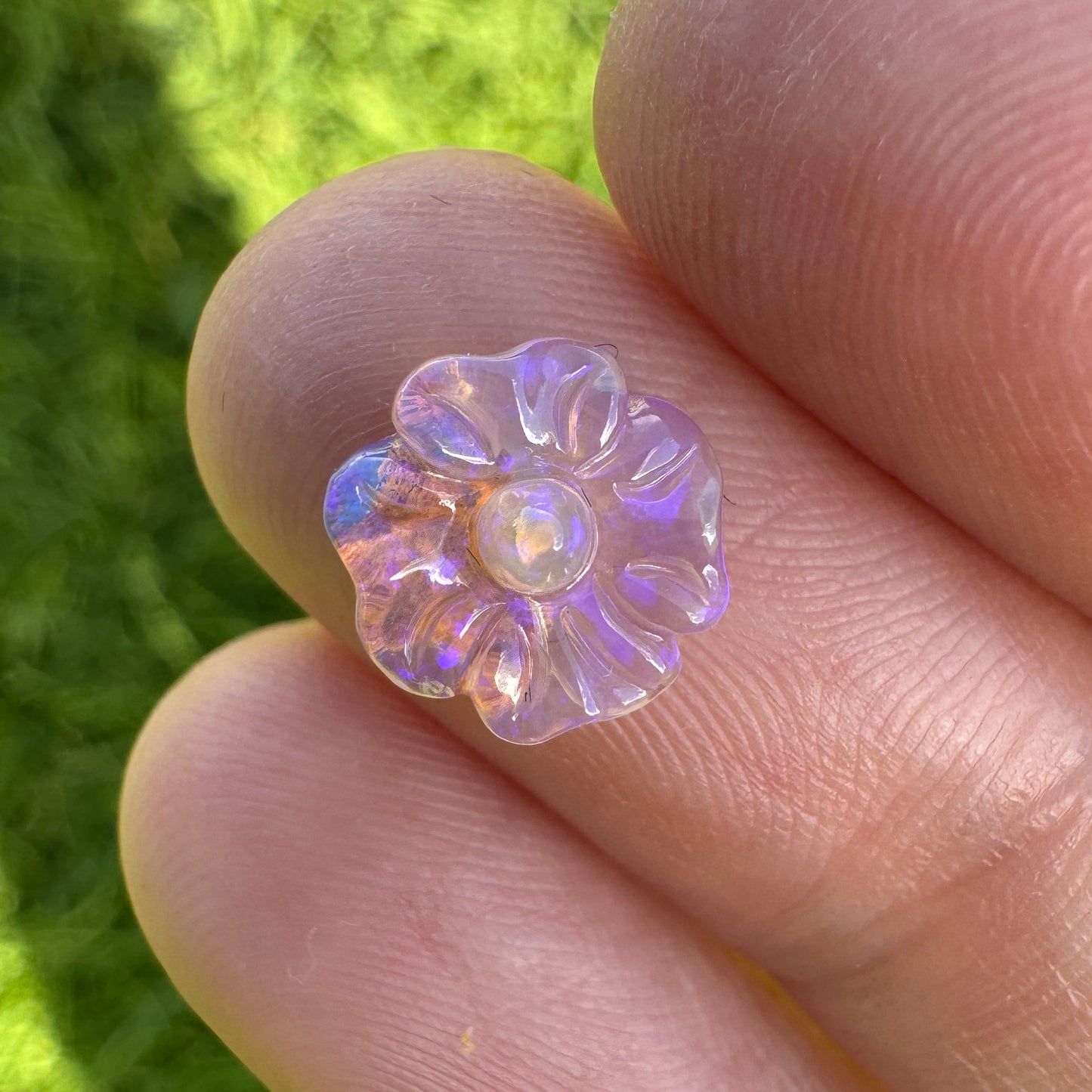 1.21 Ct carved flower opal 🌸