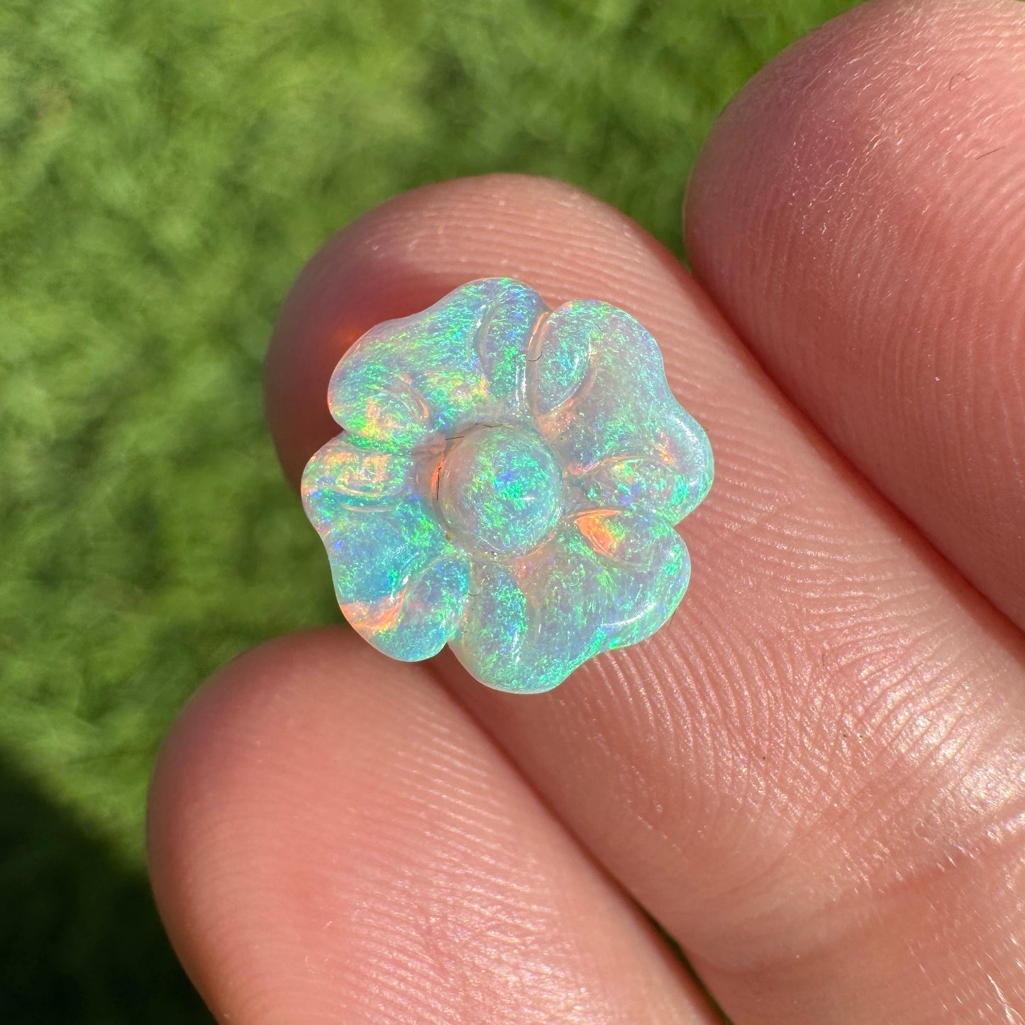 1.22 Ct carved flower opal 🌸