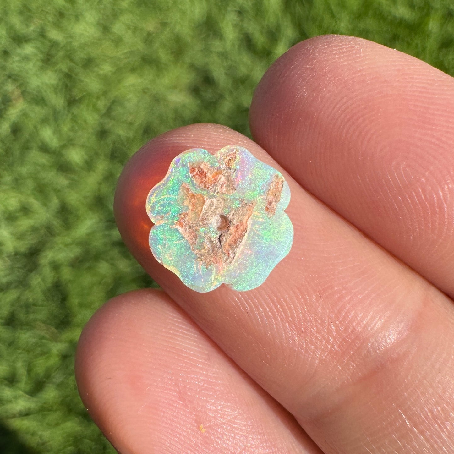 1.22 Ct carved flower opal 🌸