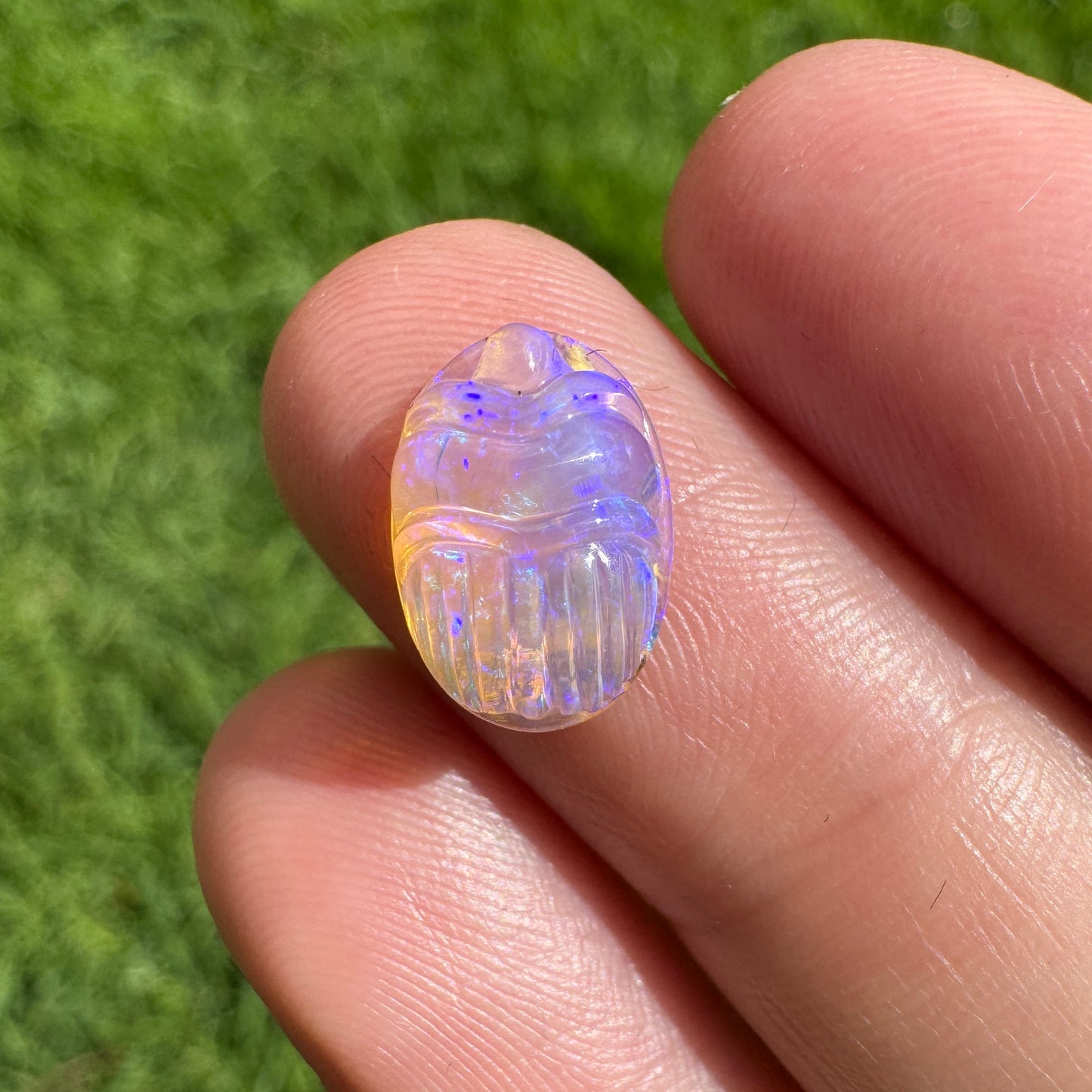 2.37 Ct carved scarab opal