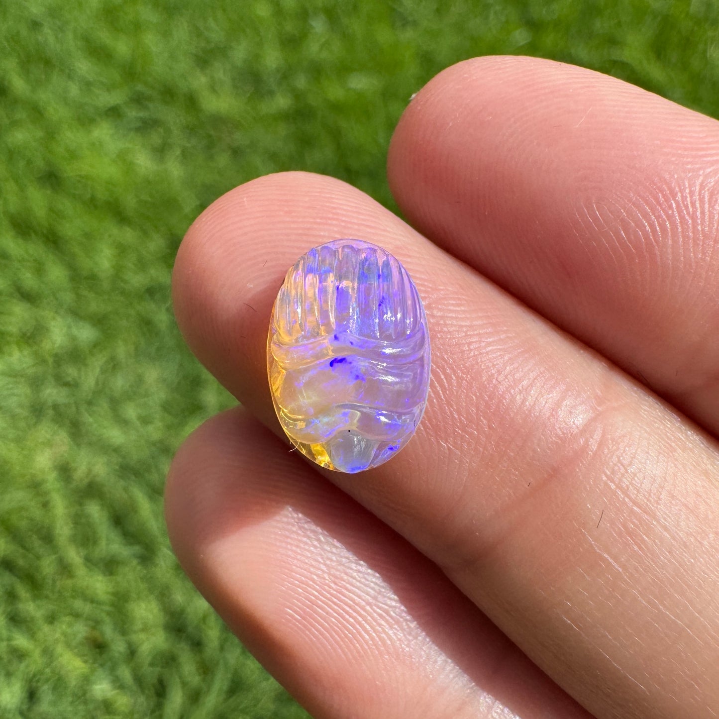 2.37 Ct carved scarab opal