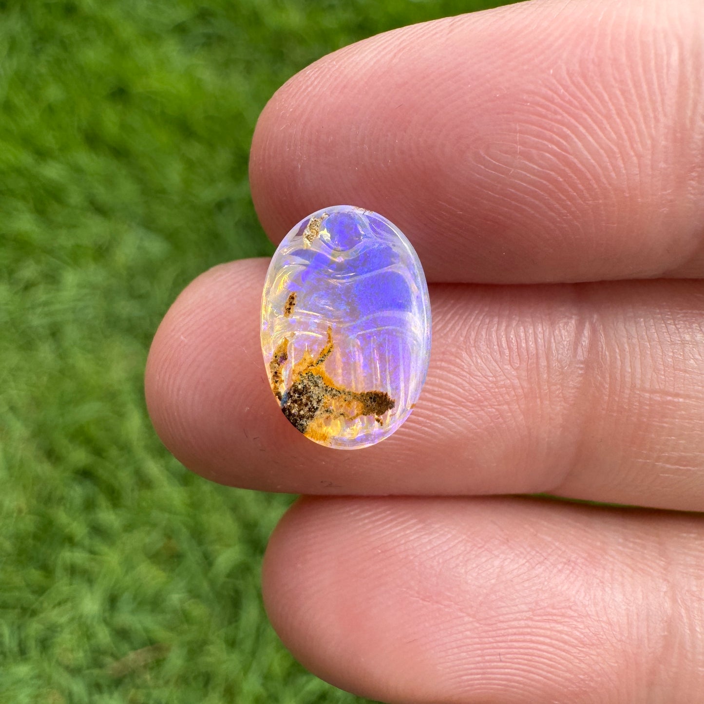 2.37 Ct carved scarab opal